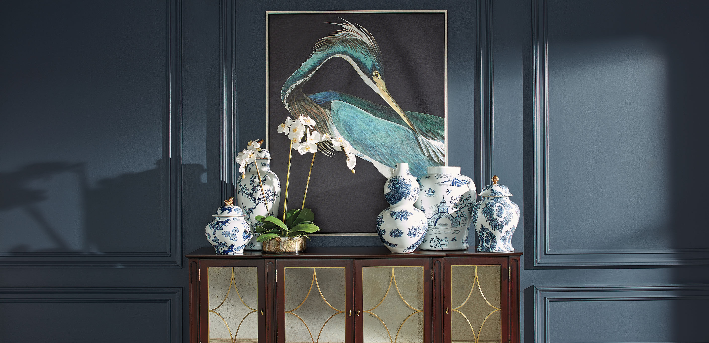 Chinoiserie Scene Porcelain Vase_7