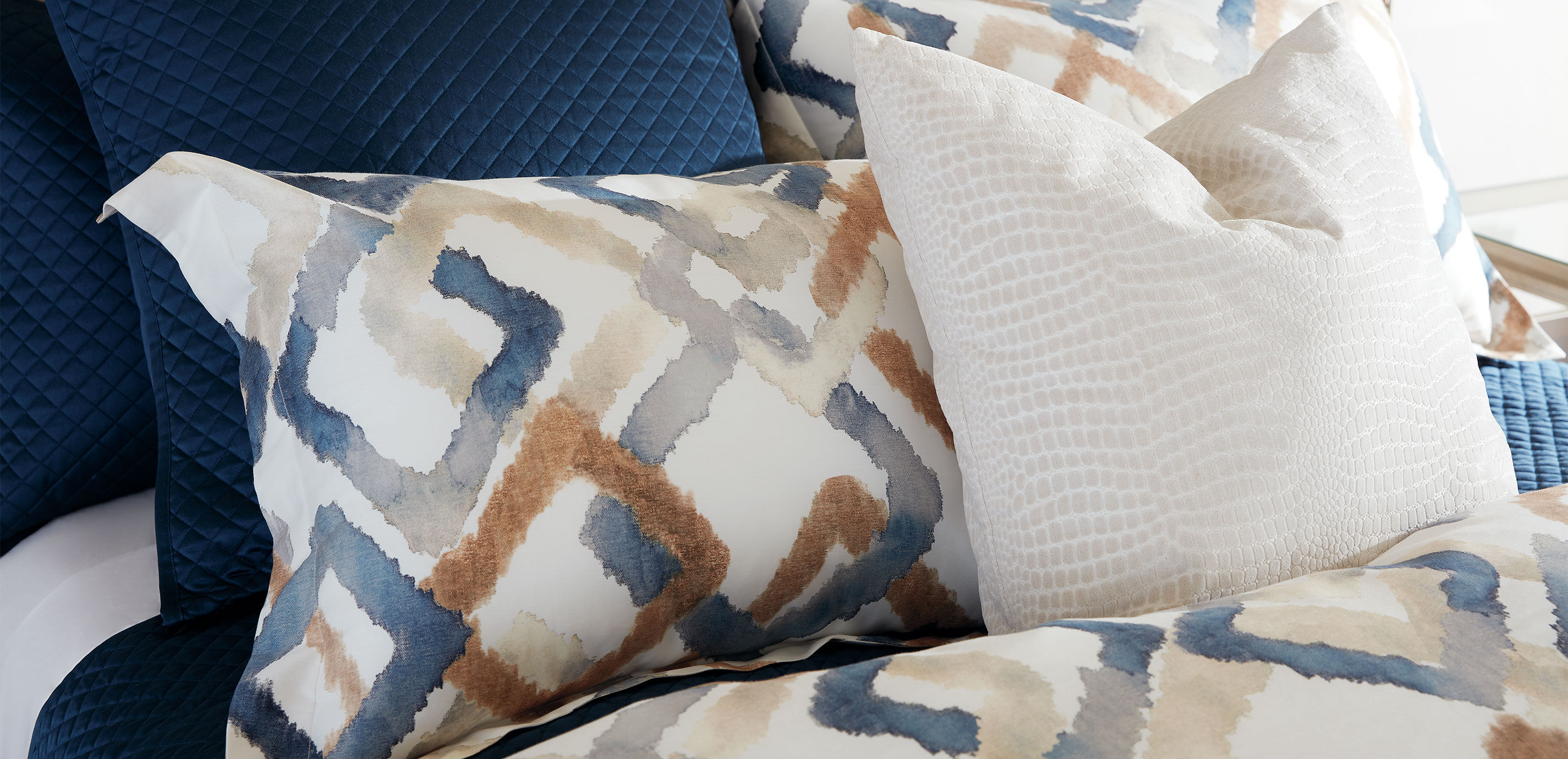 Embossed Velvet Pillow, Taupe_5