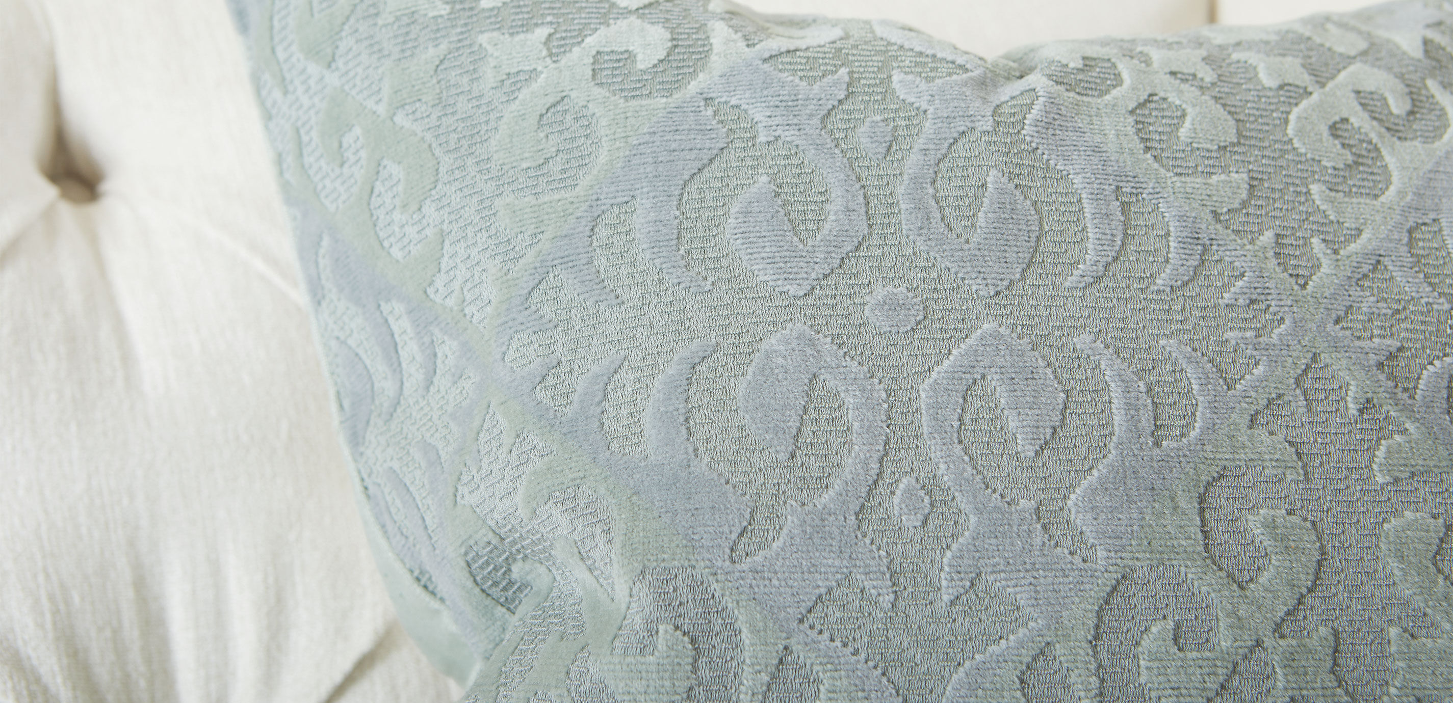 Ombre Cut Velvet Square Pillow_2