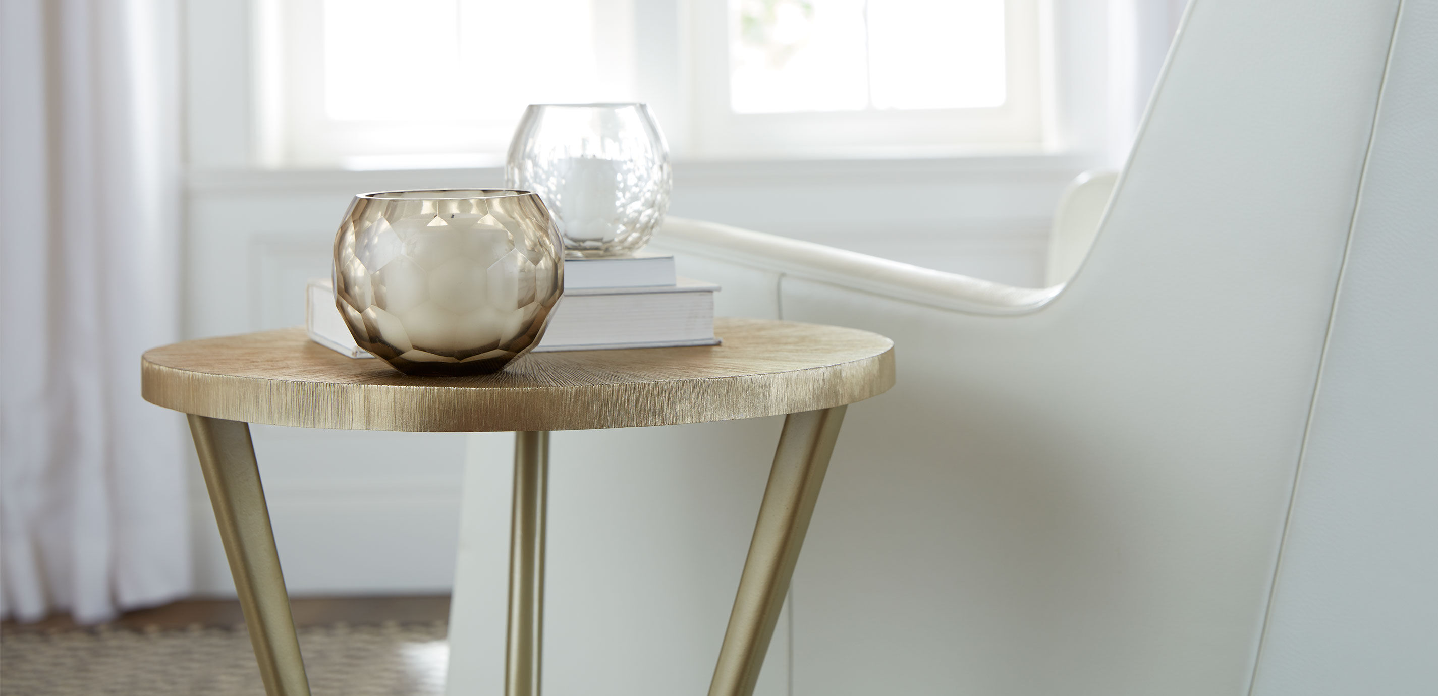 Tasha Aluminum Accent Table_10