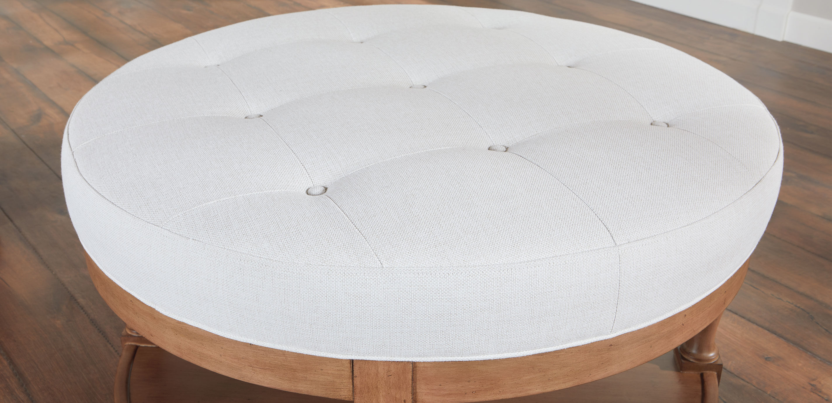 Donnelly 38" Round Cocktail Ottoman_6