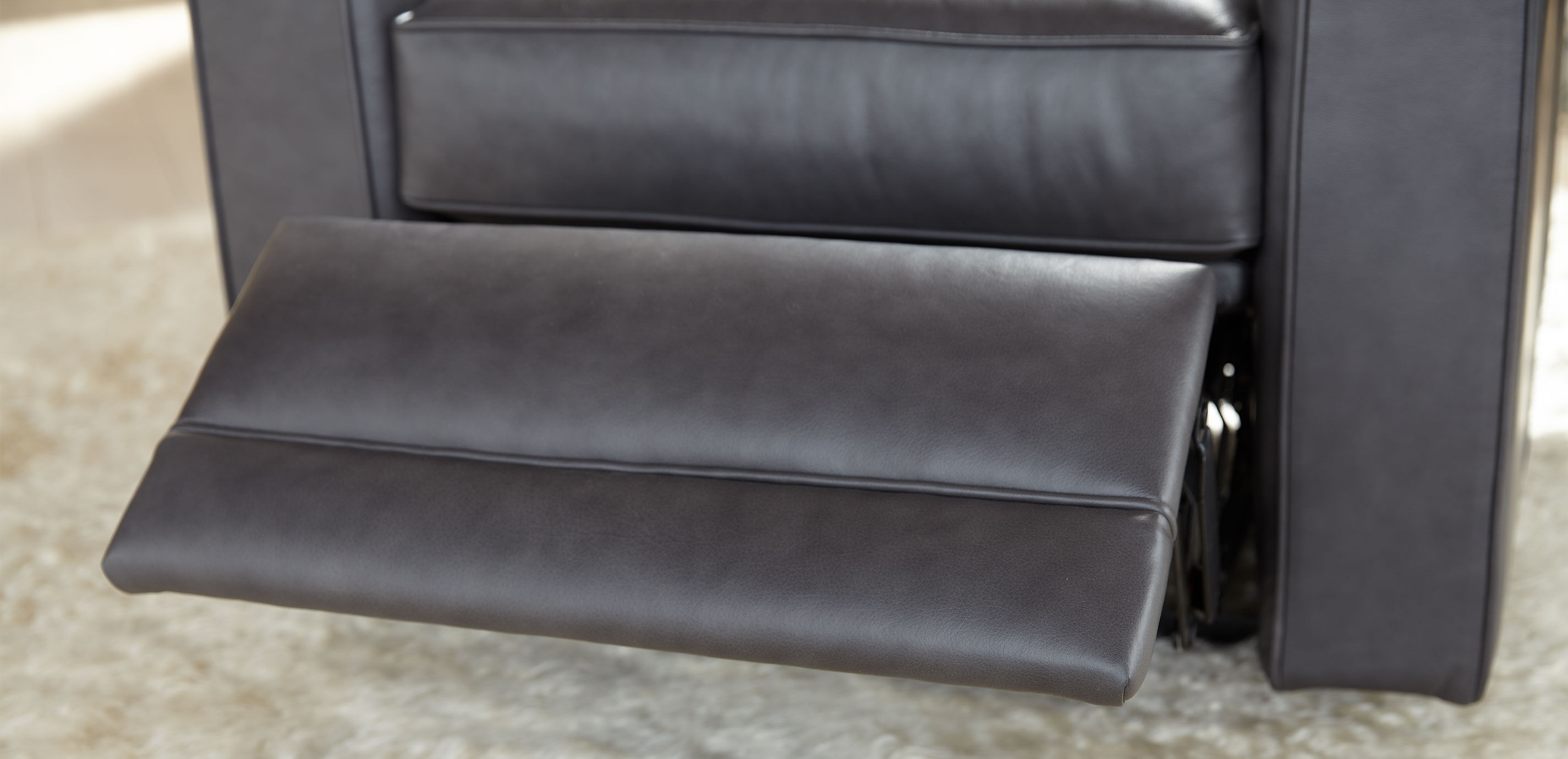 Conover Track-Arm Leather Recliner_6