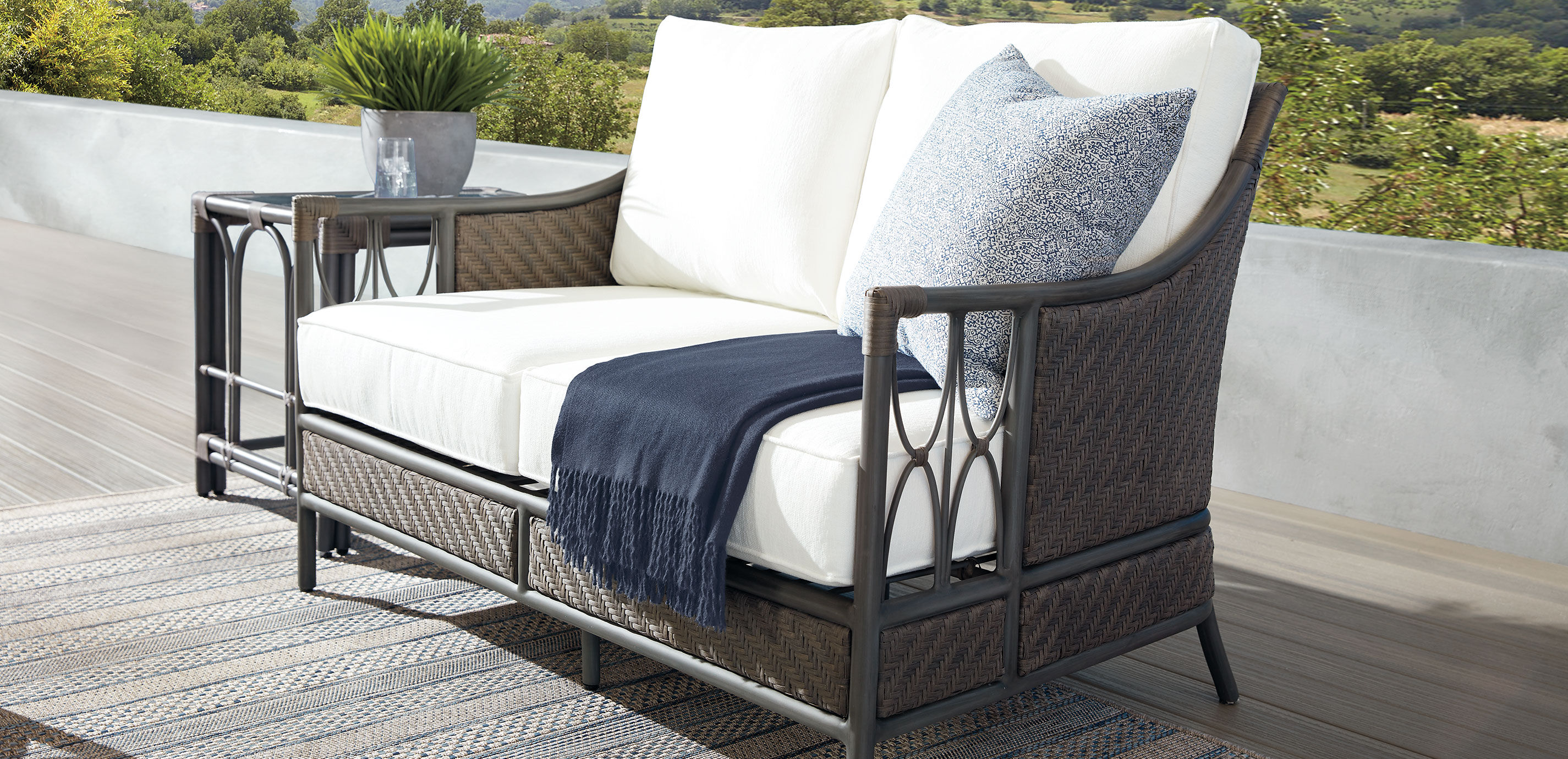 Cape Monaco Outdoor Loveseat_3