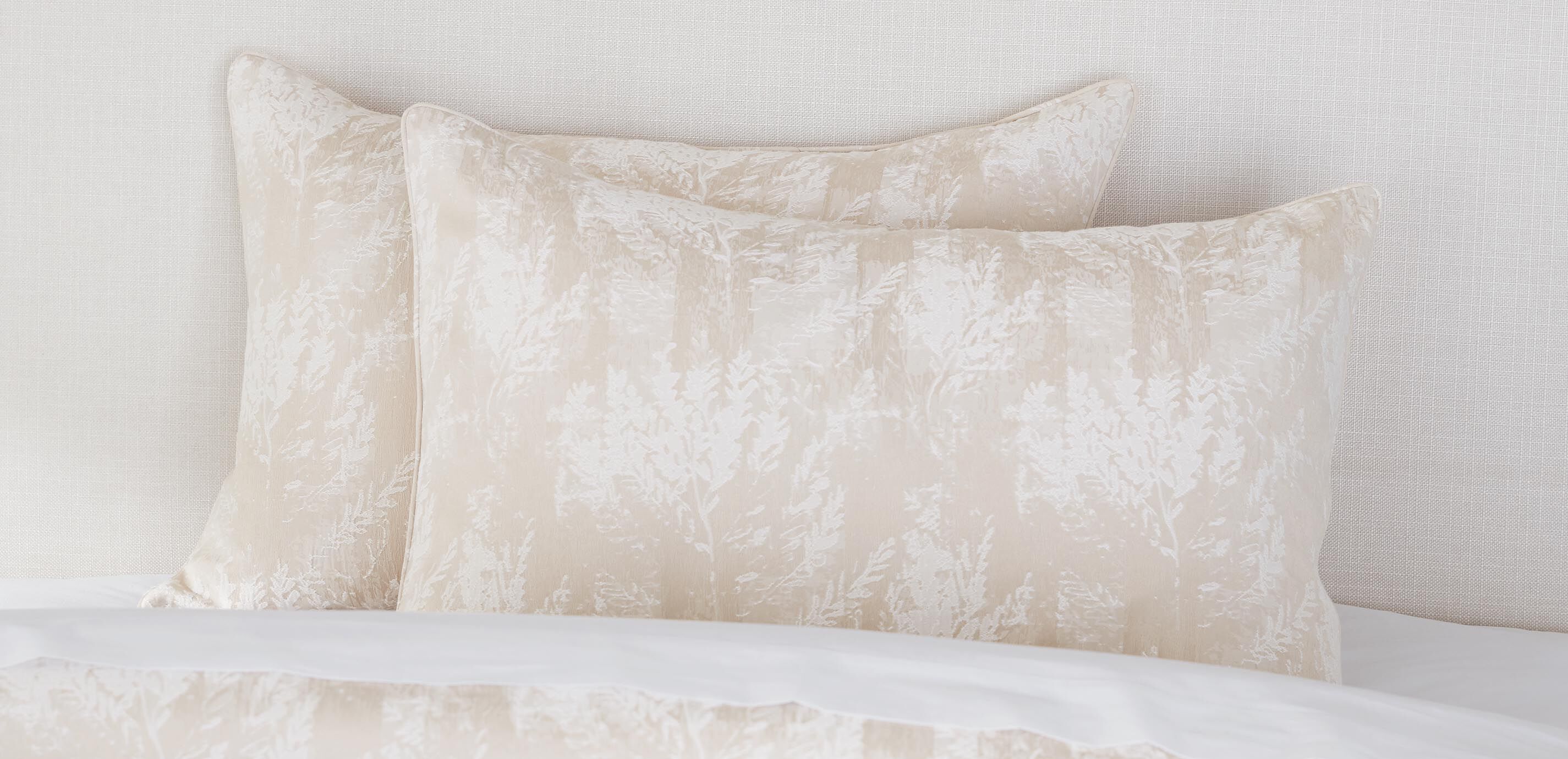 Woven Jacquard Abstract Duvet Cover and Shams Set_3