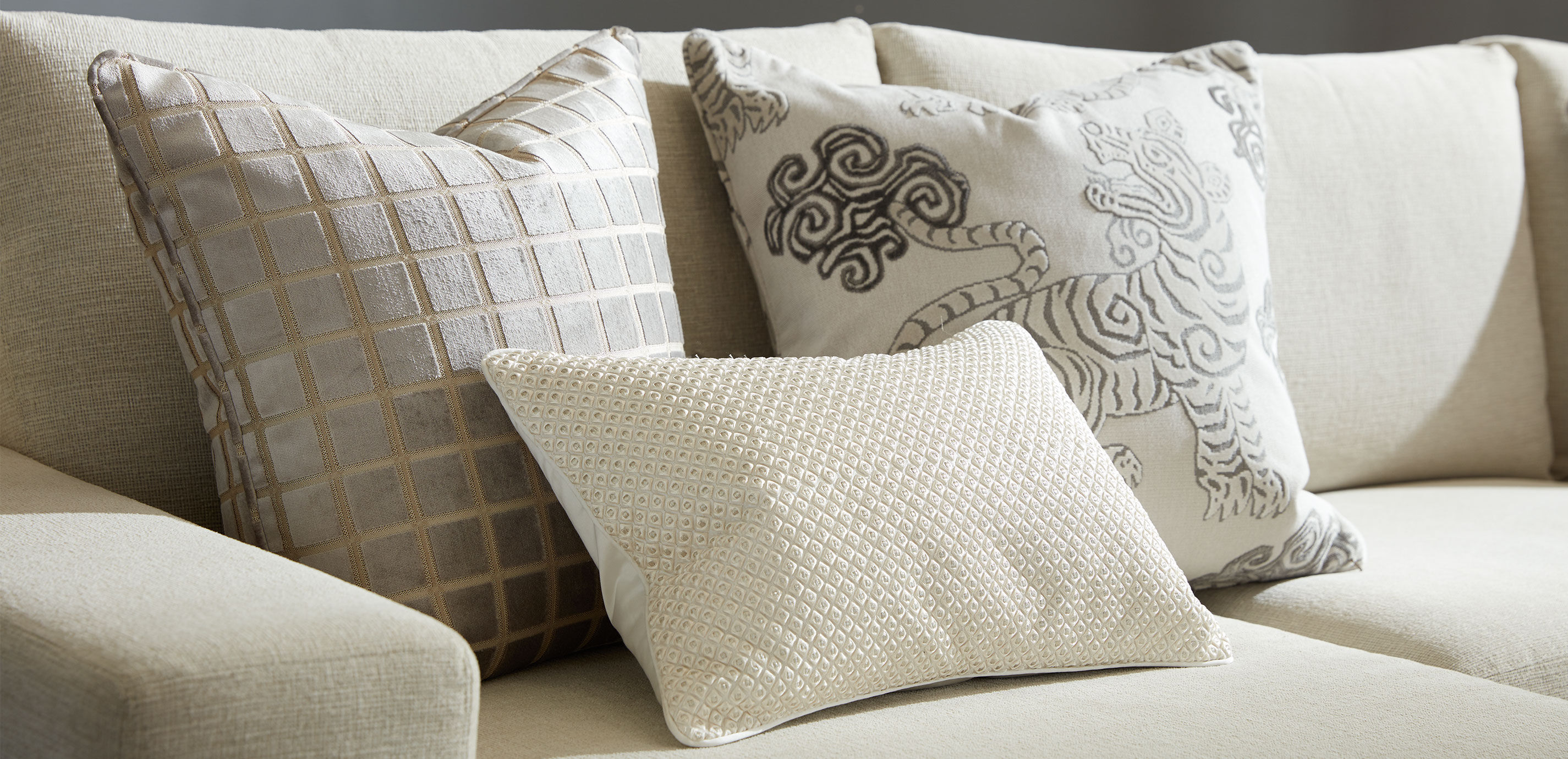 Embroidered Knot Lumbar Pillow_3