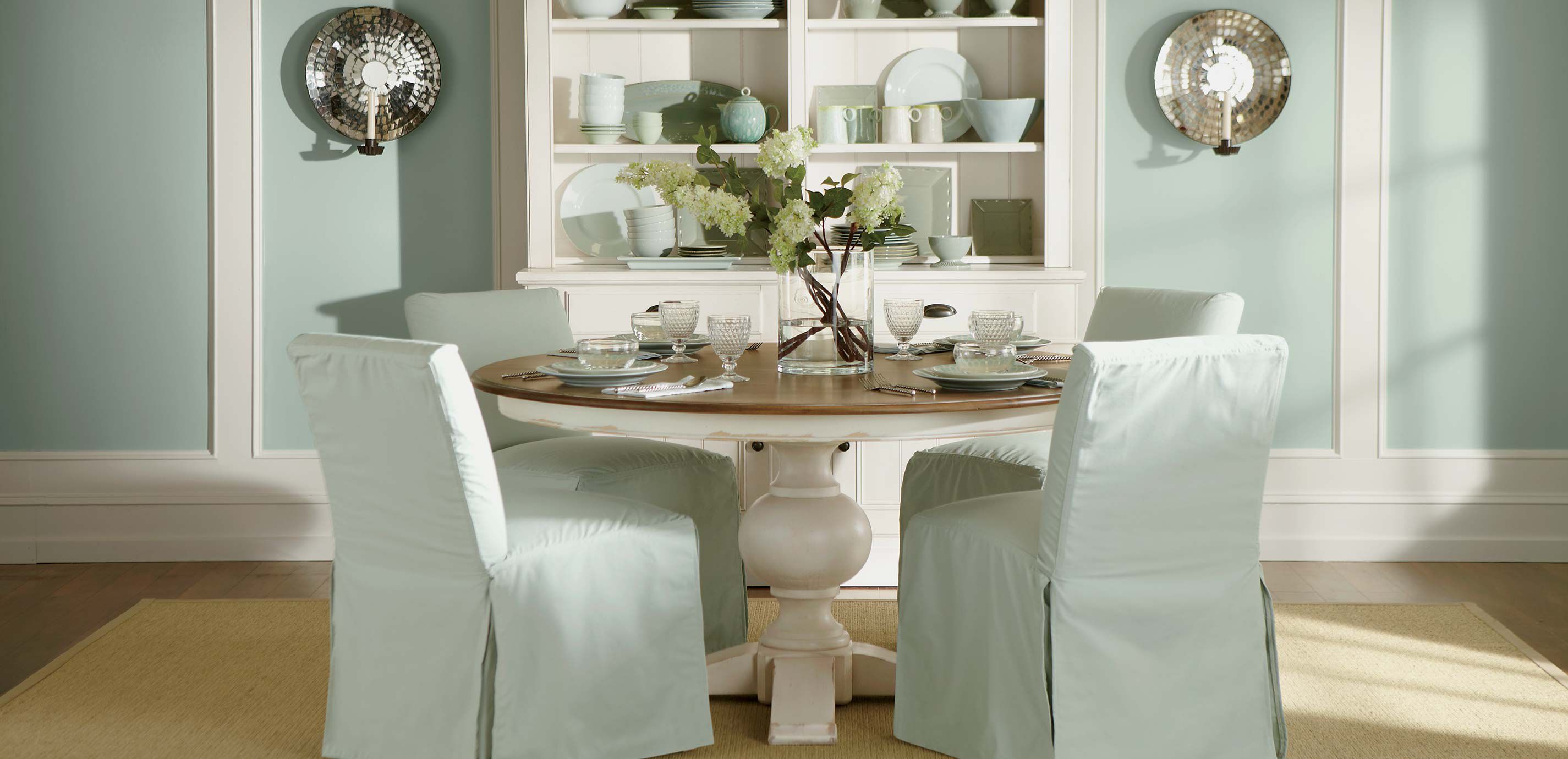 Cooper Round Dining Table 