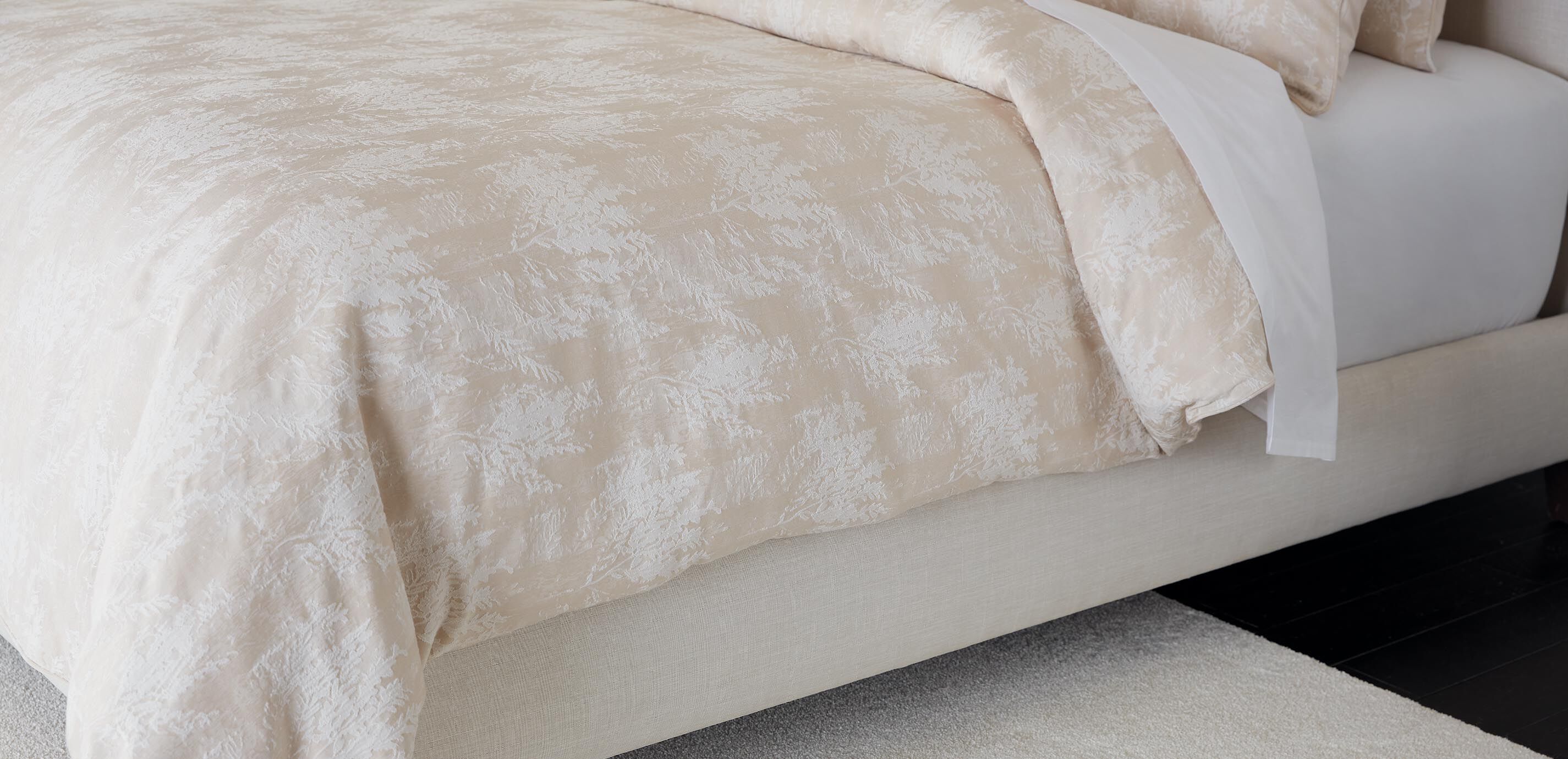 Woven Jacquard Abstract Duvet Cover and Shams Set_2