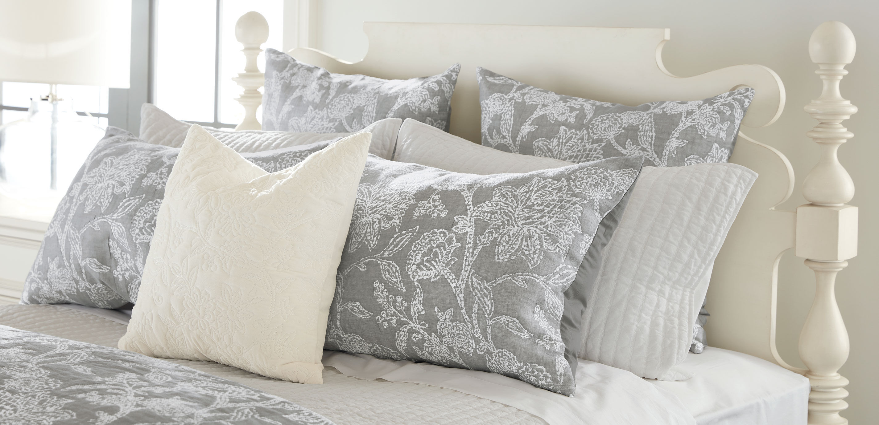 Floral Jacquard Duvet Cover and Shams Set, Gray_6