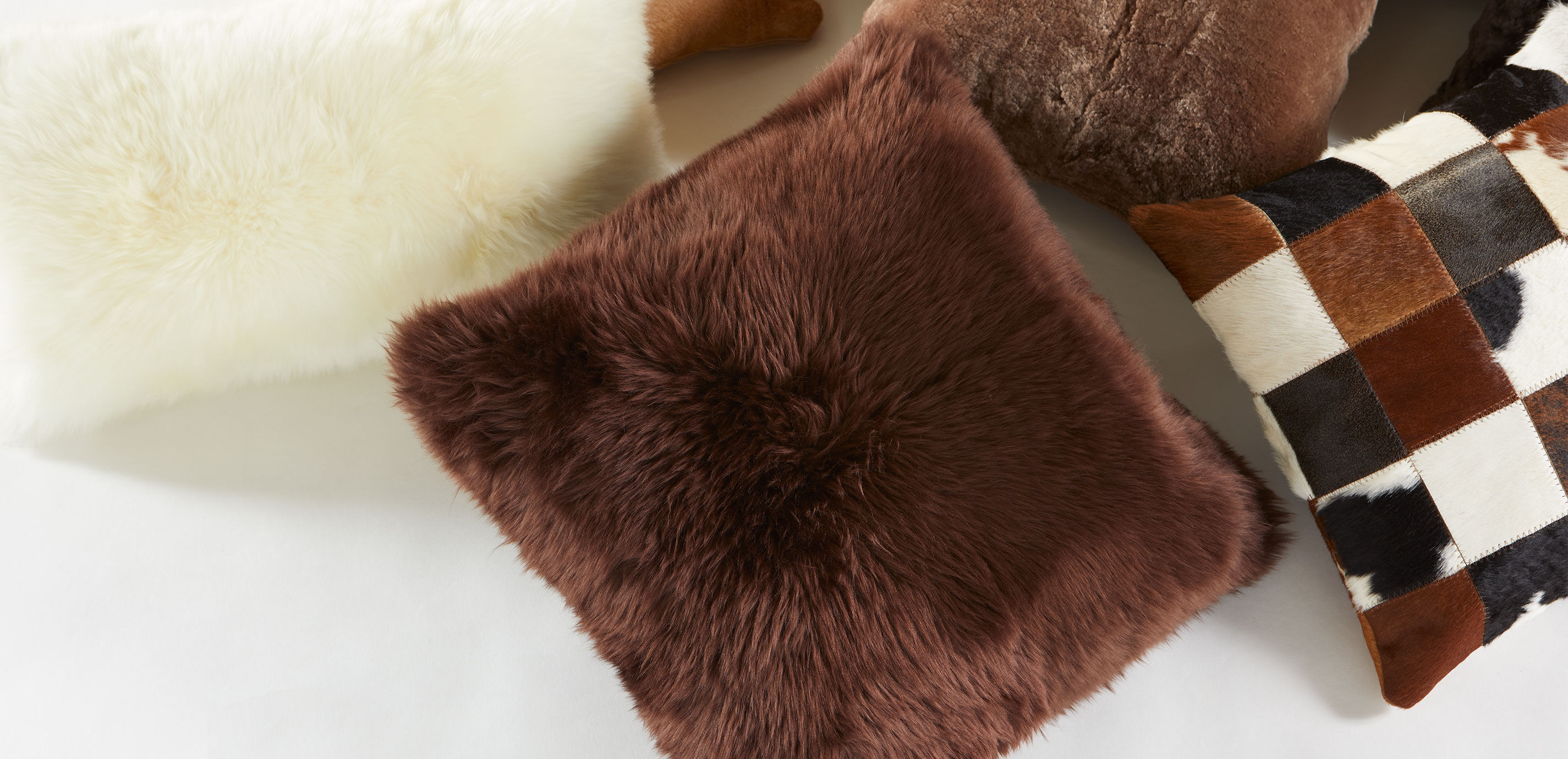 Long Hair Sheepskin Pillow_4