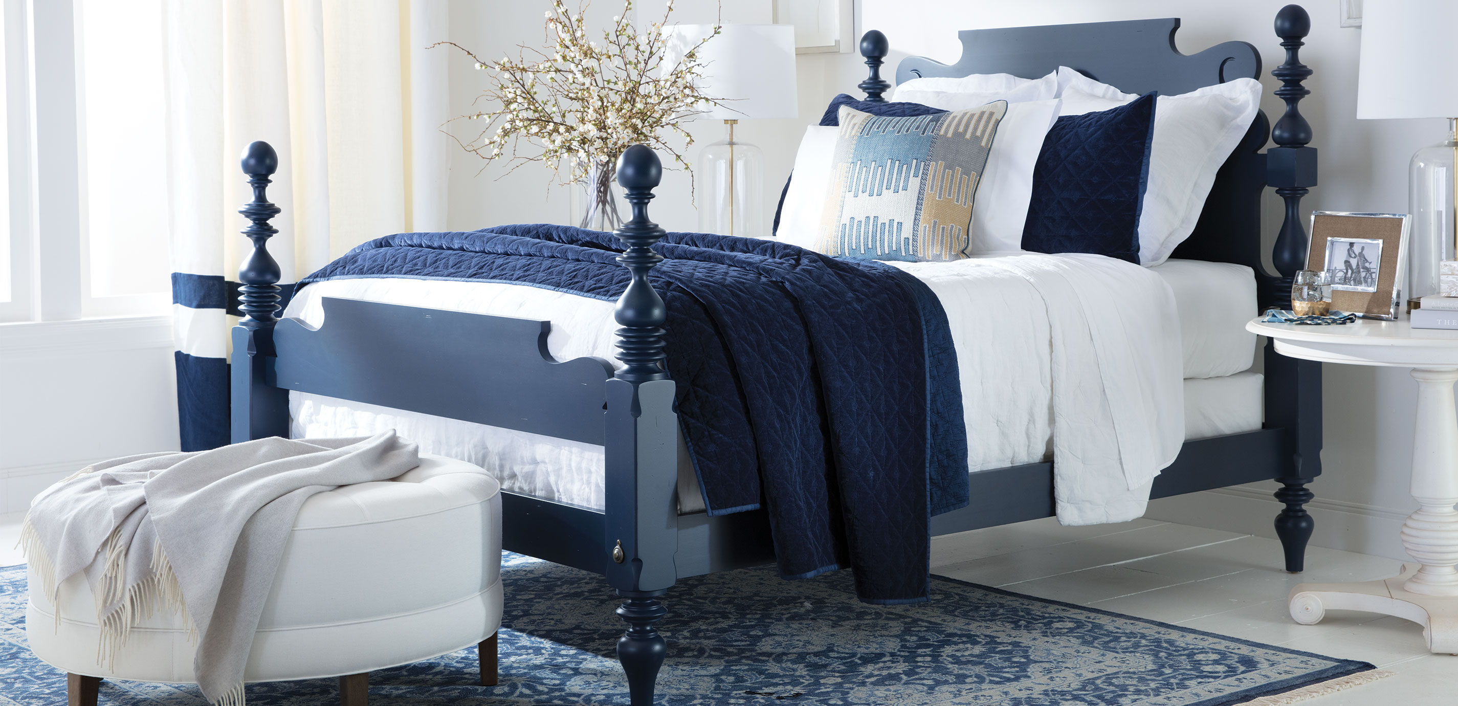 Quincy Bed 