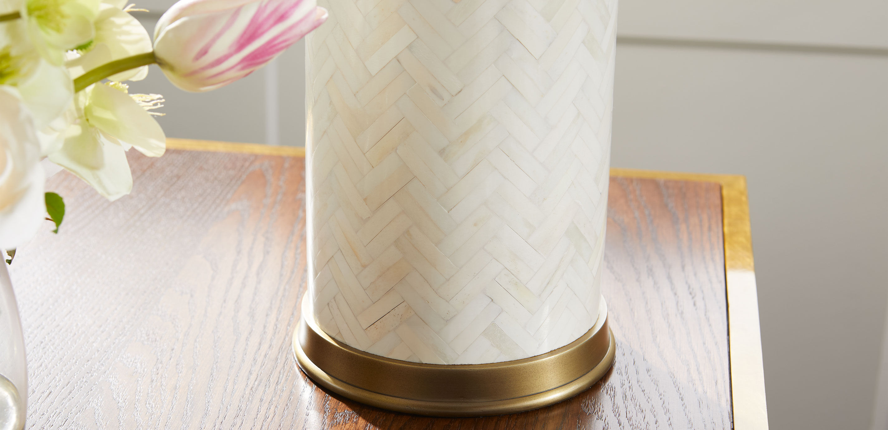Vaughn Bone Table Lamp_6