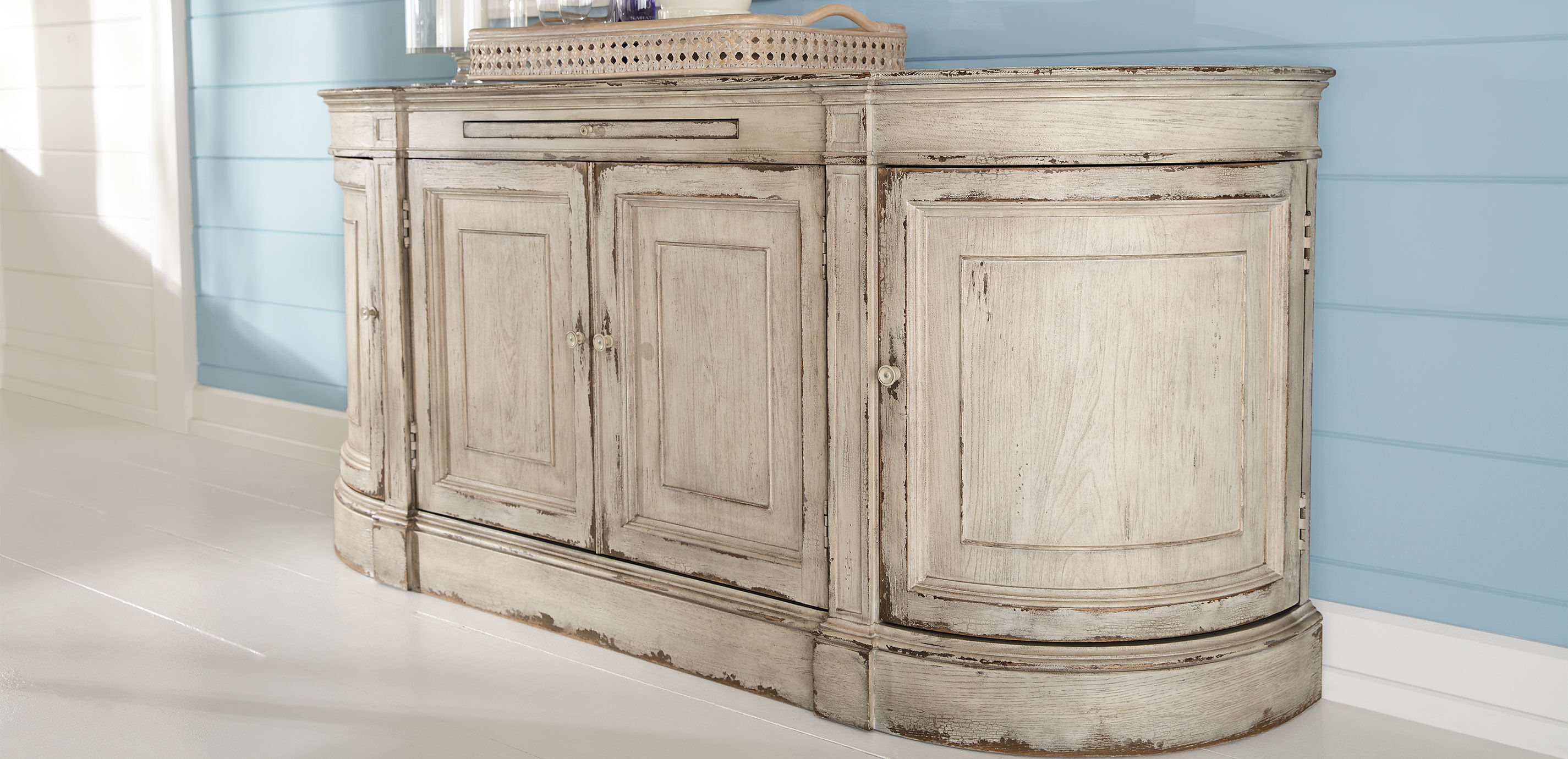 Emanuel Demilune Buffet_3