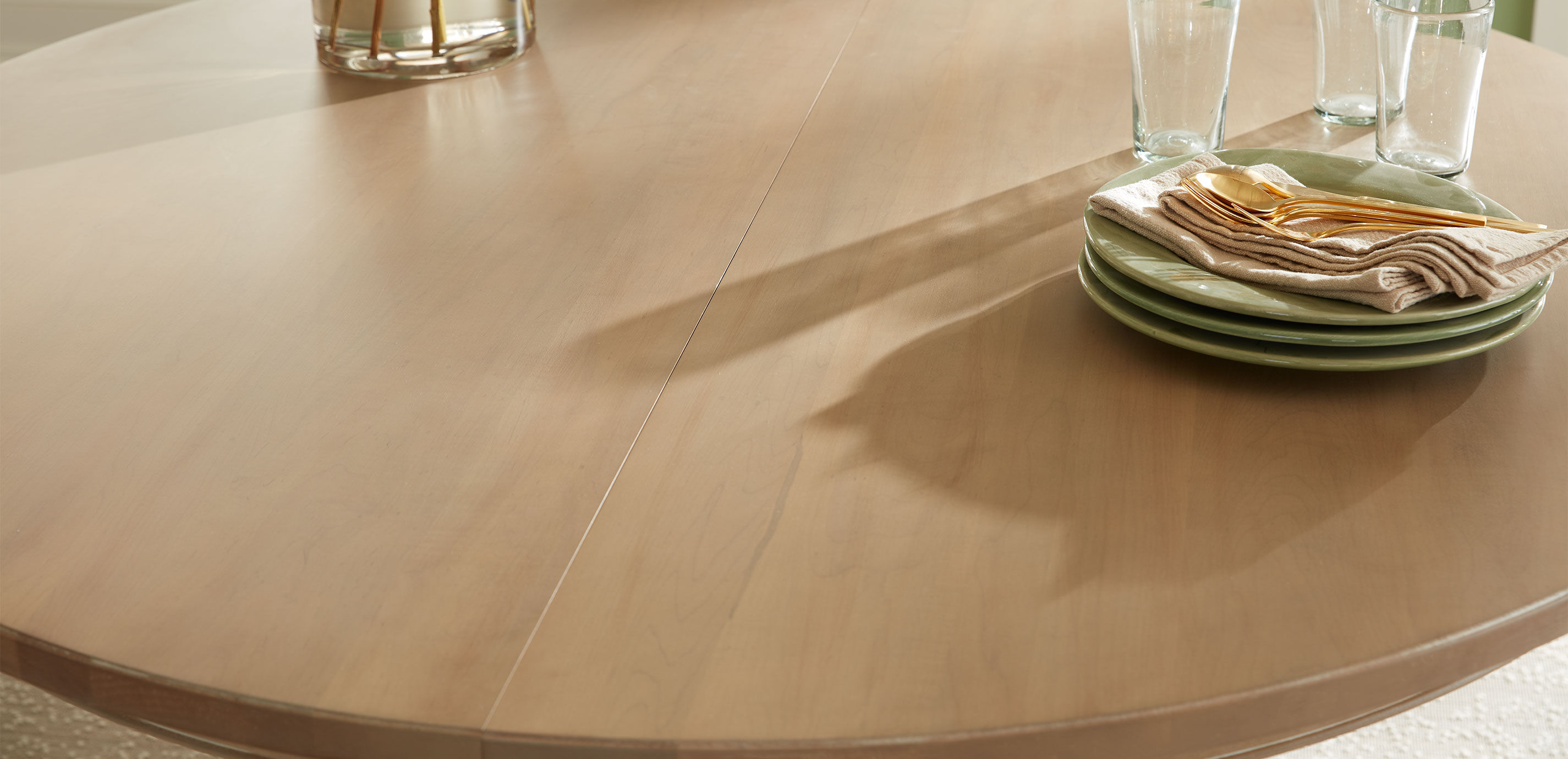 Piermont Round Extension Dining Table_6