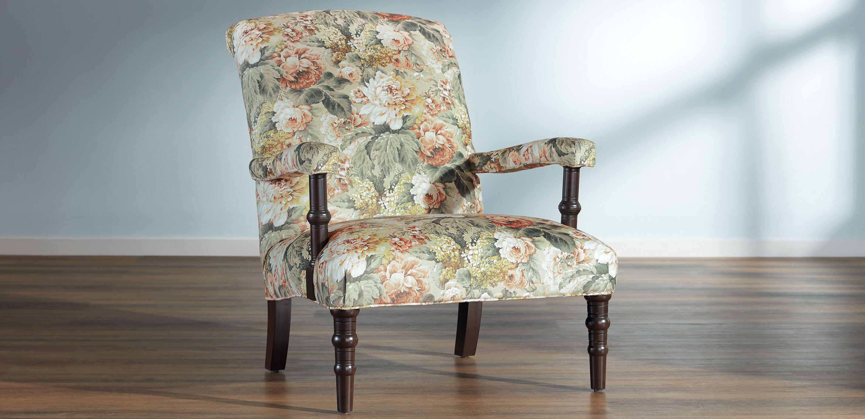Chamberlain Scroll-Back Accent Chair_9
