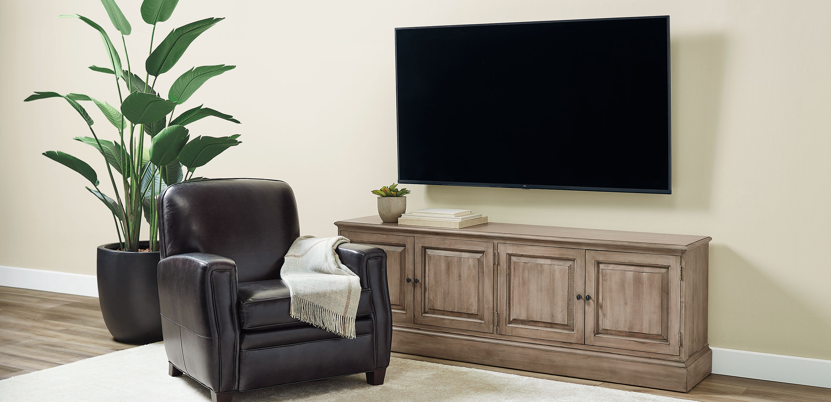 Large Villa Media Cabinet_11