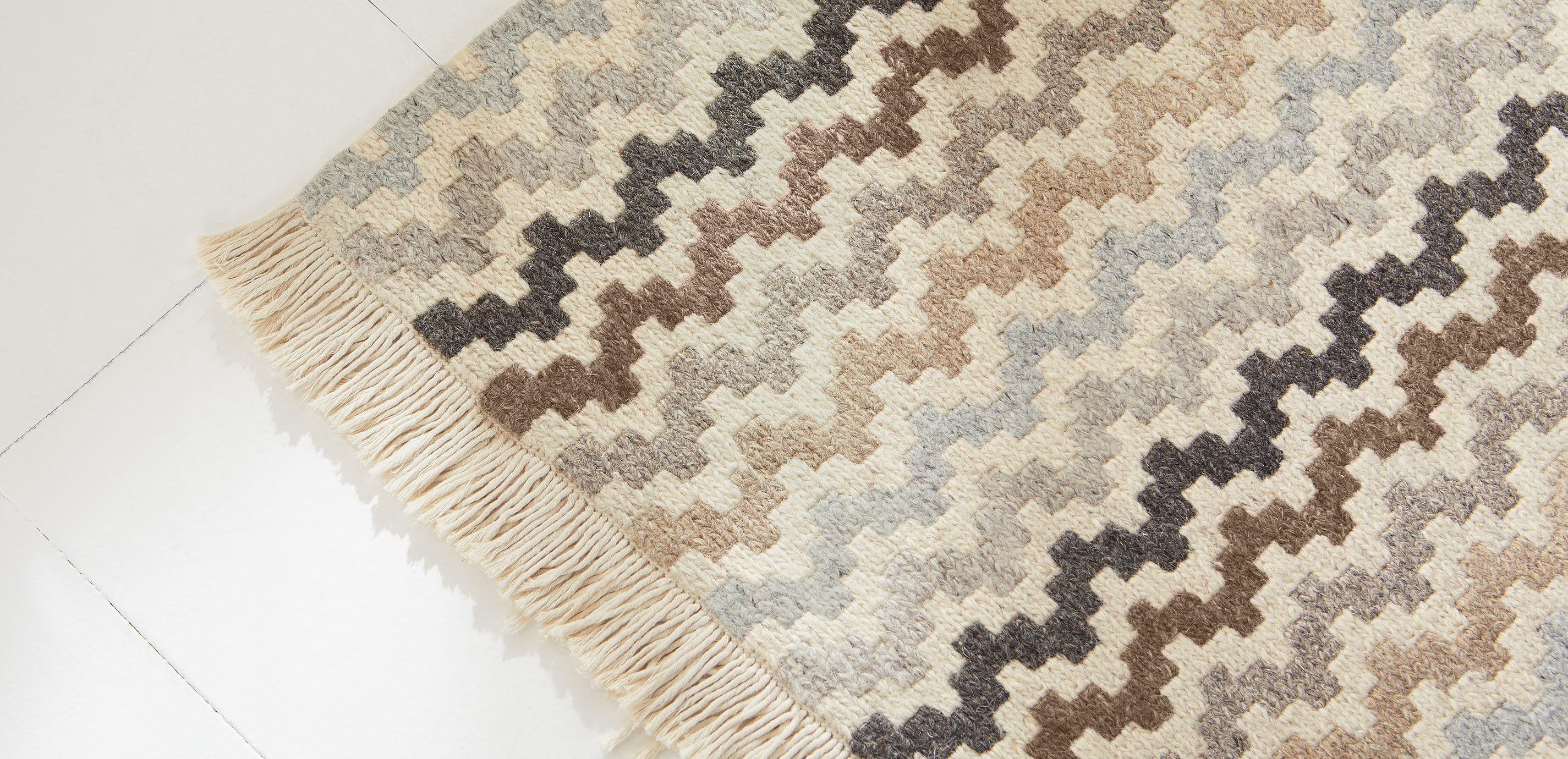 Flamestitch Modern Geometric Rug_5