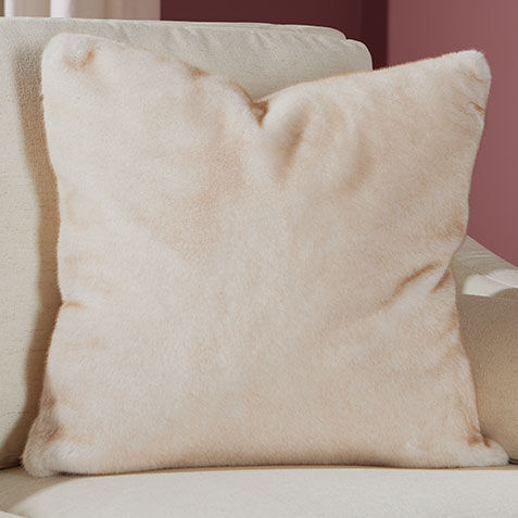 Blonde Mink Faux Fur Pillow Product Tile Hover Image 065611