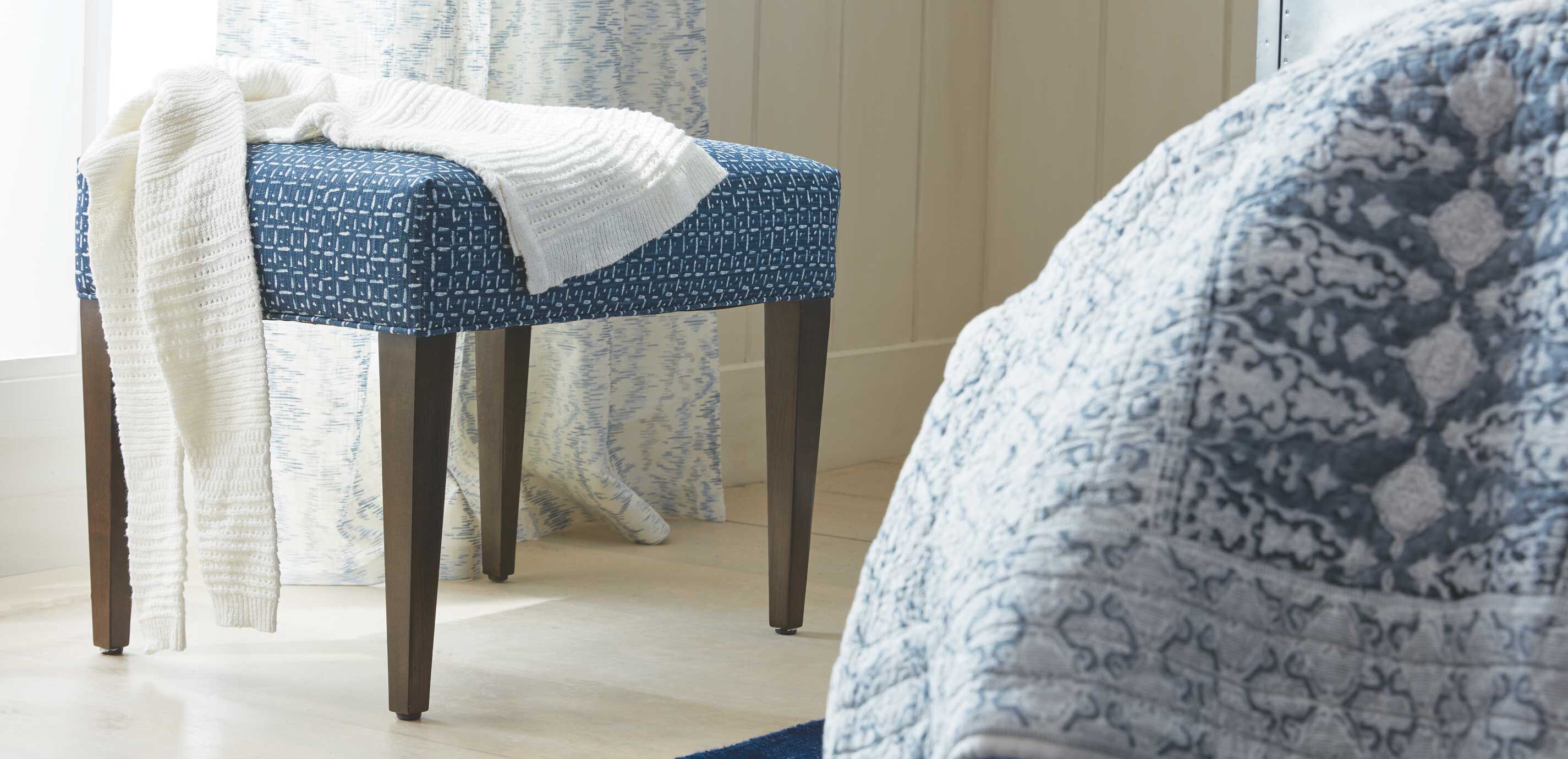 Harbor Wood-Base Bunching Ottoman_2