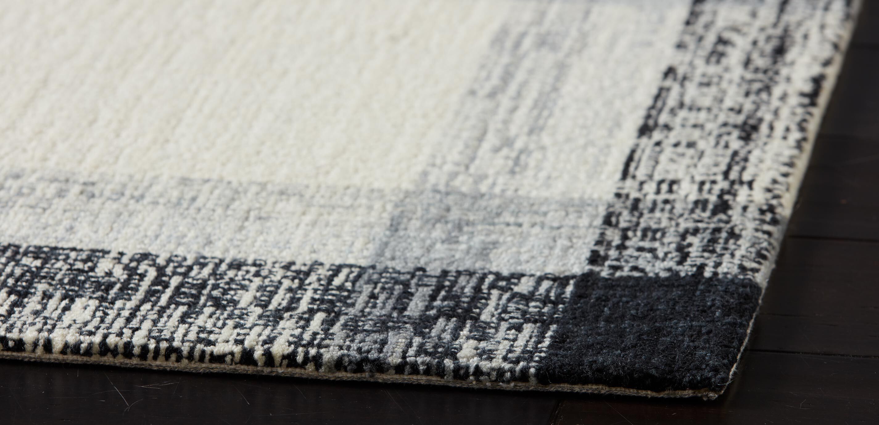 Glenvyl Plaid Rug_2