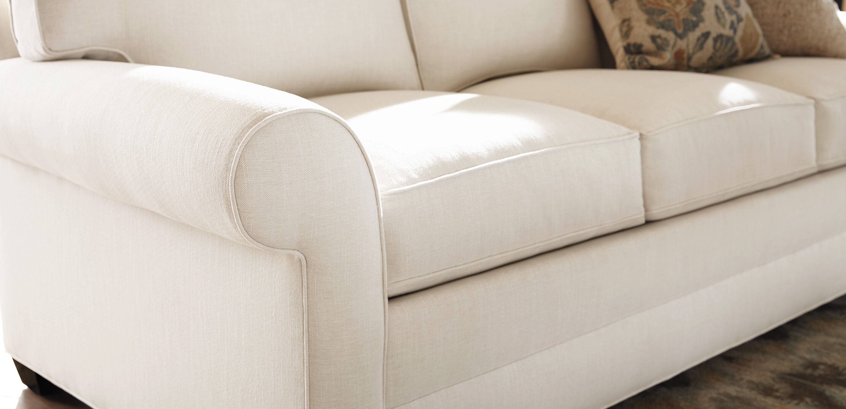 Bennett Roll-Arm Three-Seat Sofa_2