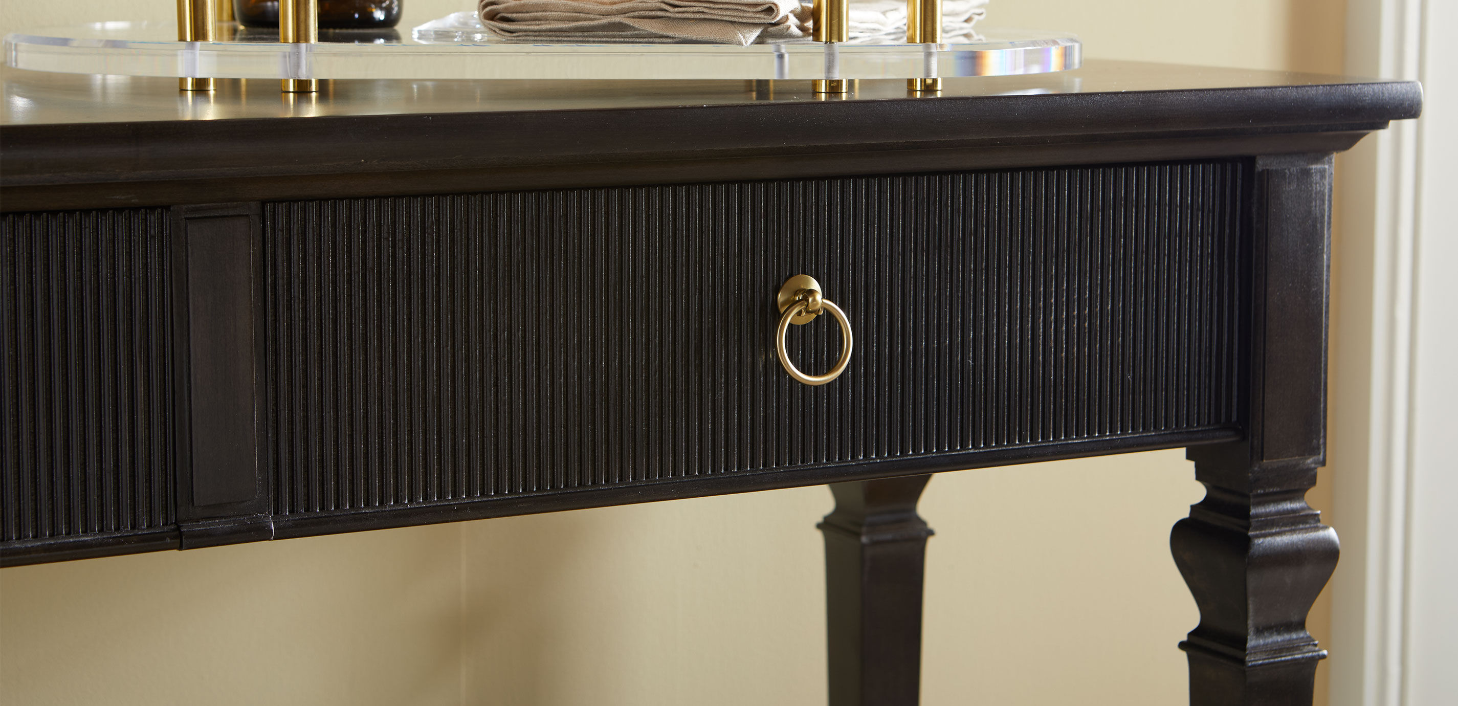 Fortunae Console Table_10