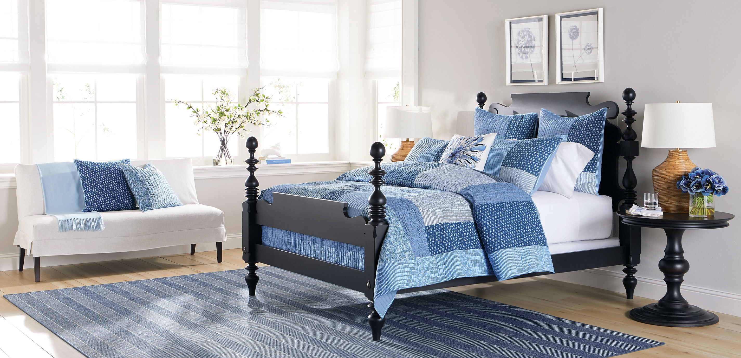 Mixed Patchwork Navy Quilt and Shams Set_8