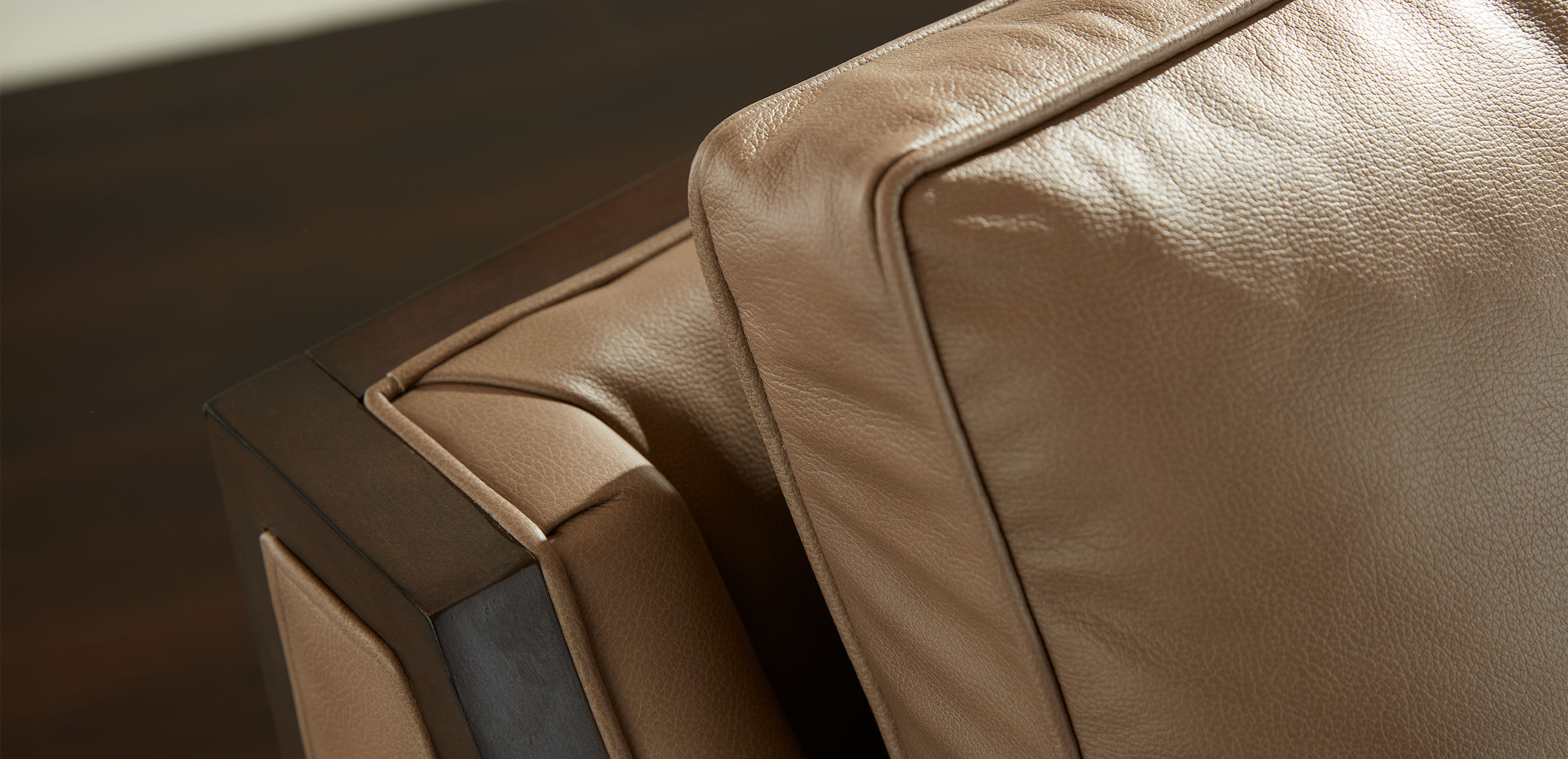 Halton Leather Chair_4