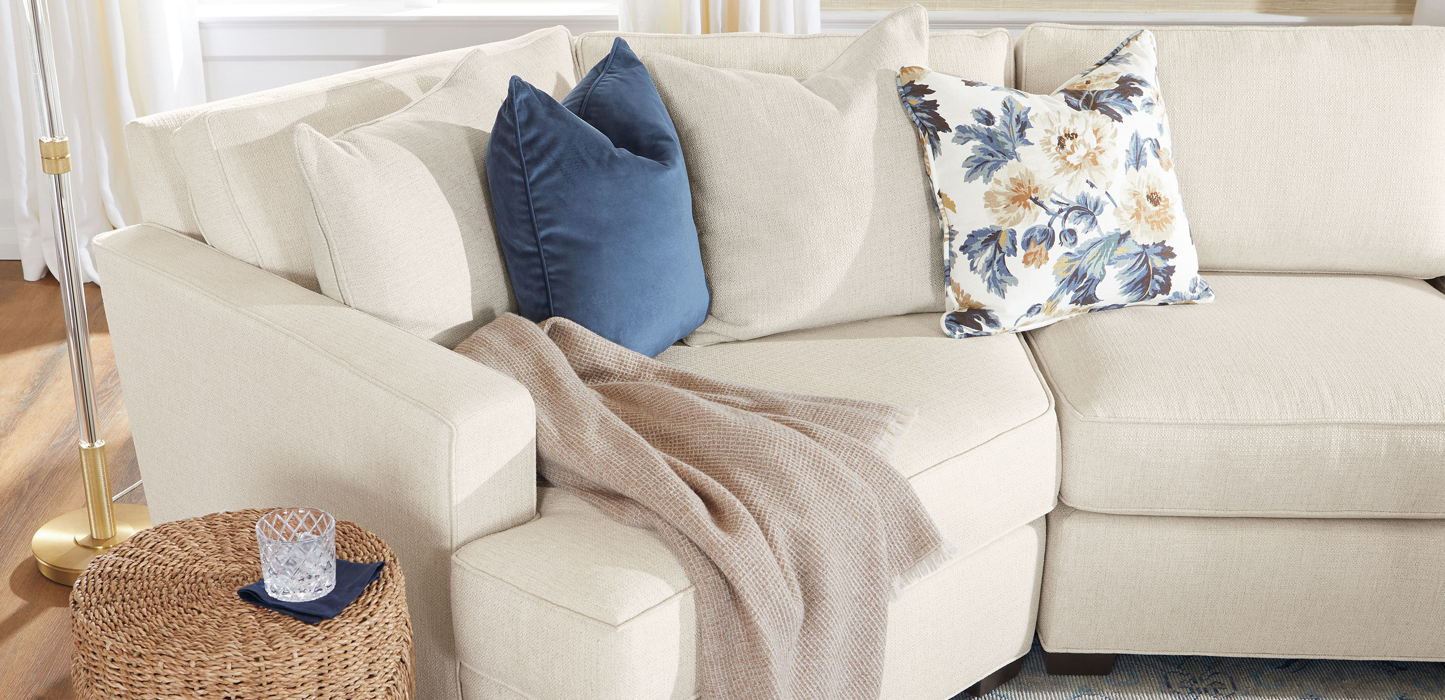 Spencer Track-Arm Two-Piece Sectional with Square Cuddle Chaise_6