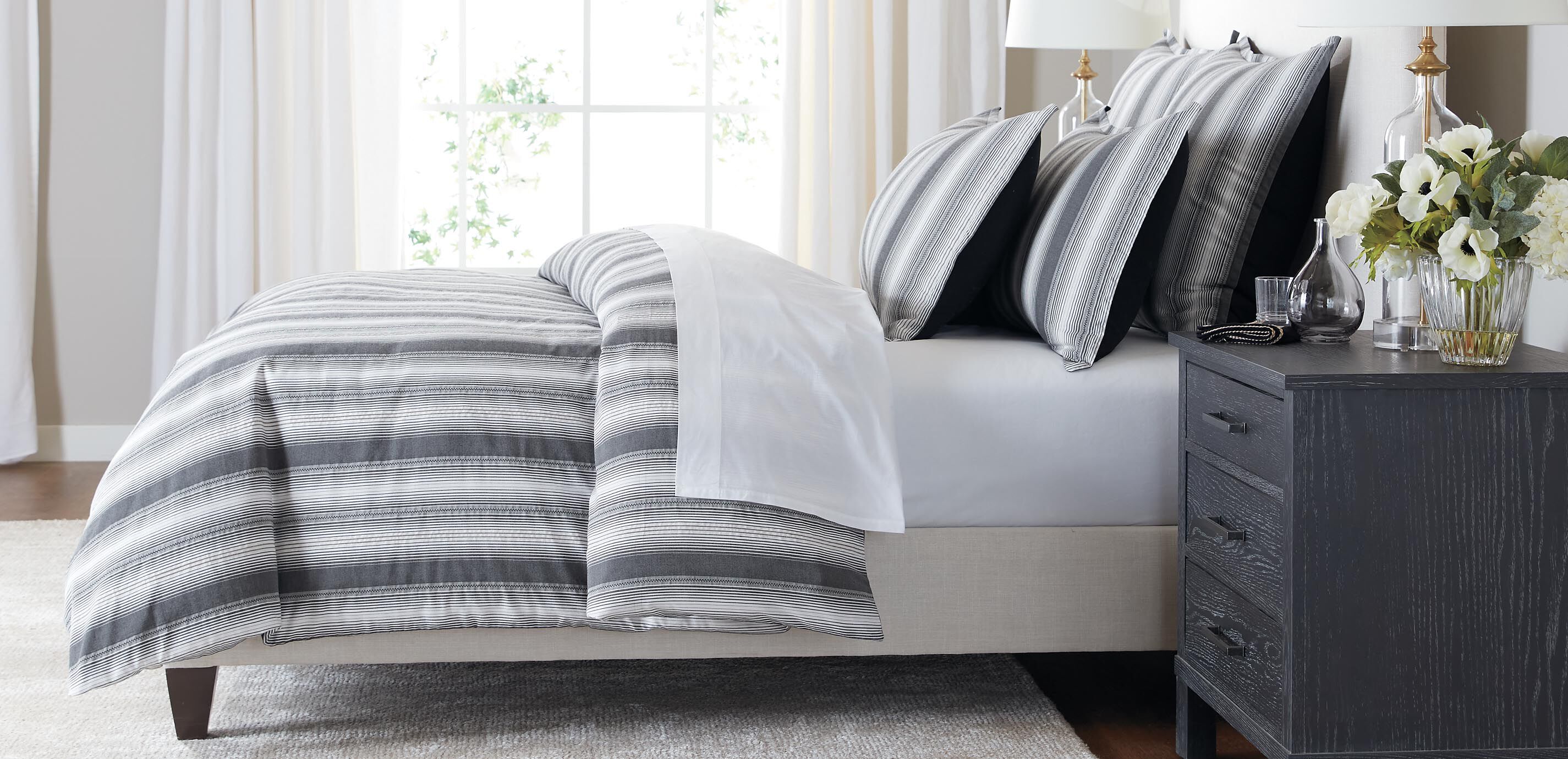 Black and White Stripe Duvet Cover and Shams Set_1