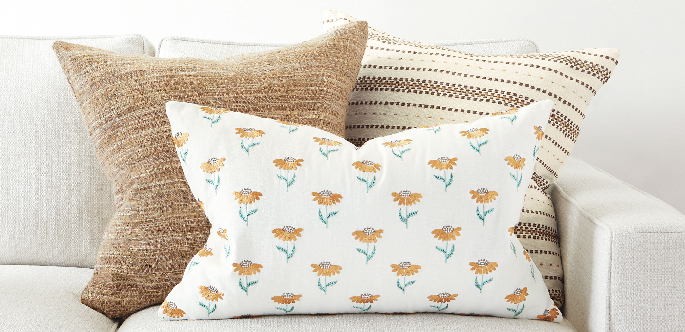 Embroidered Mini Sunflower Lumbar Pillow_3