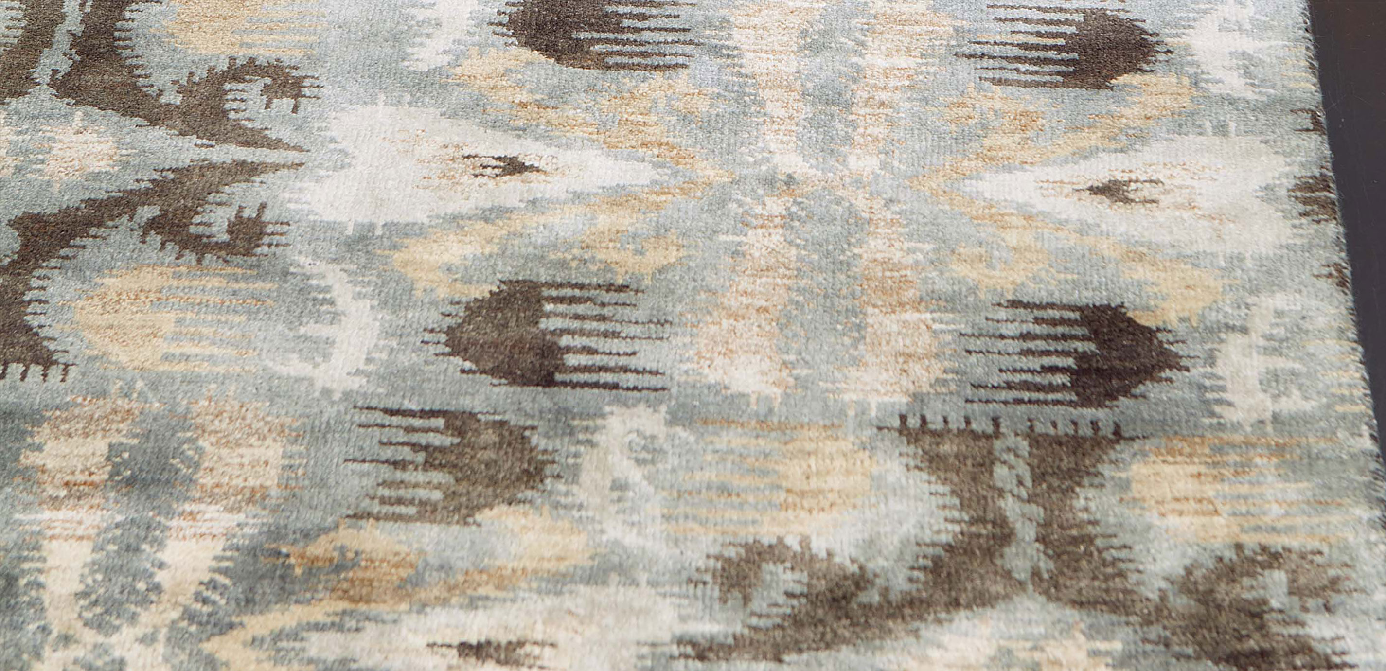 Modern Ikat Rug_1