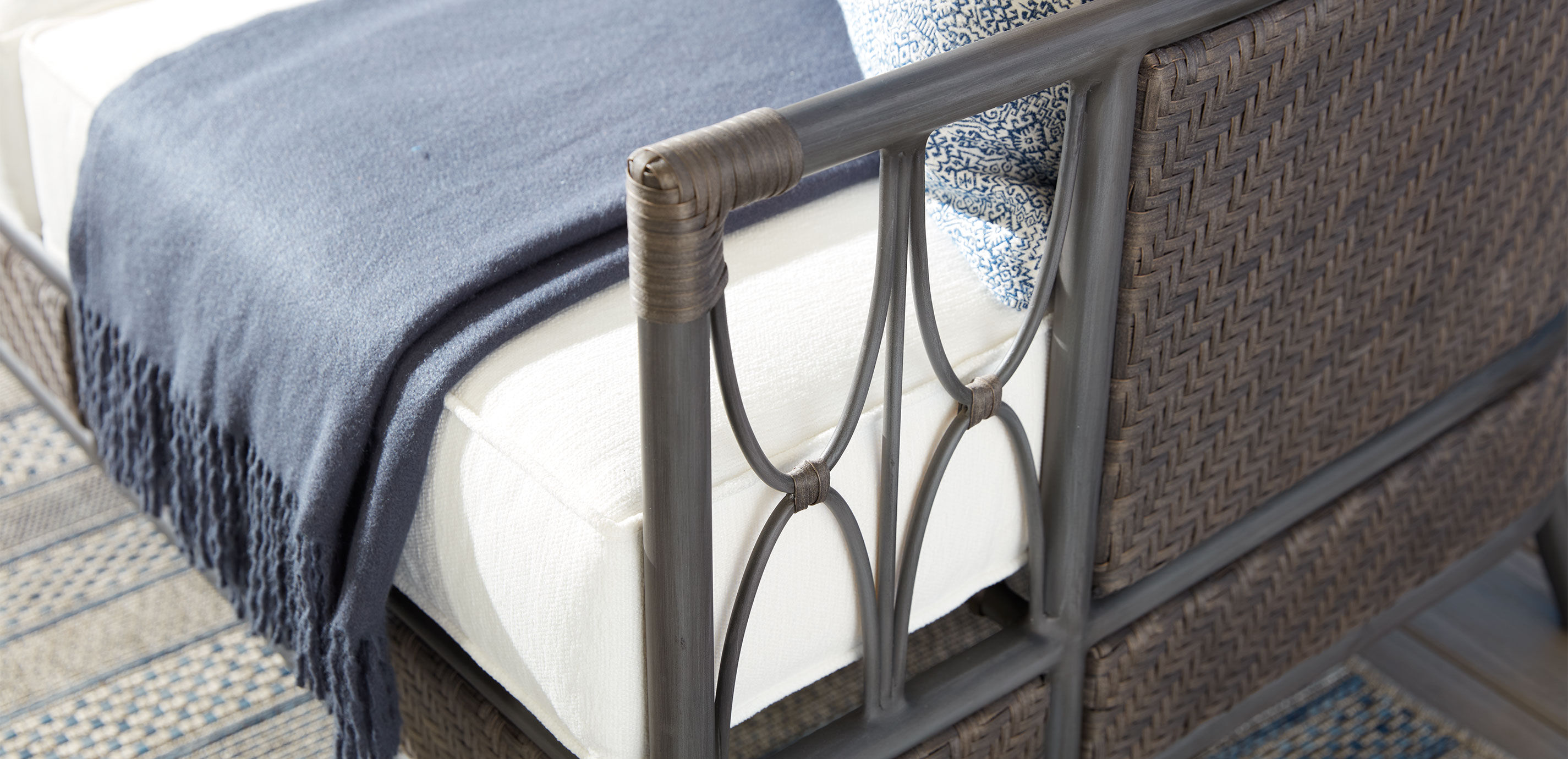 Cape Monaco Outdoor Loveseat_4