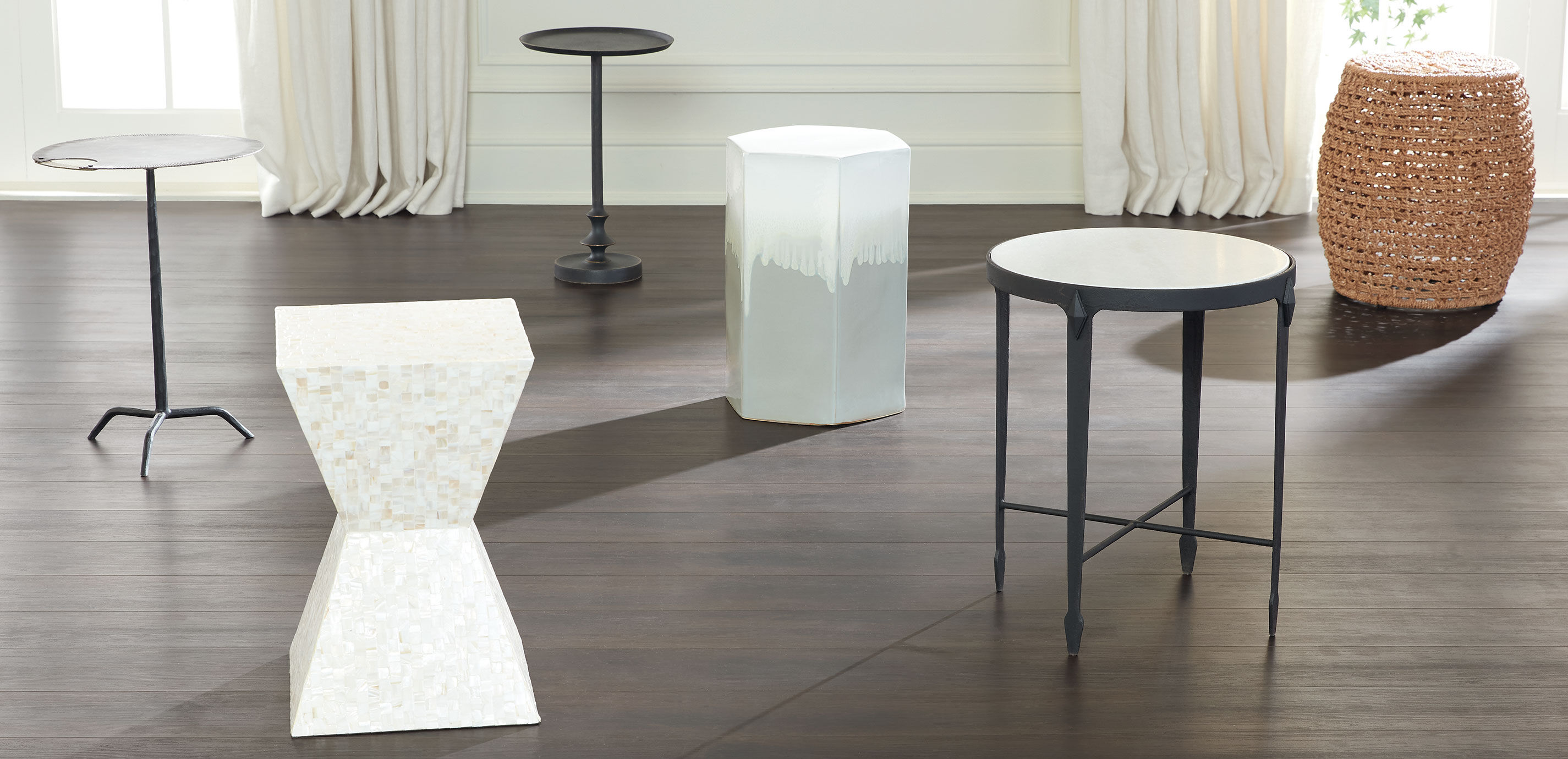 Rinna Pedestal Accent Table_9