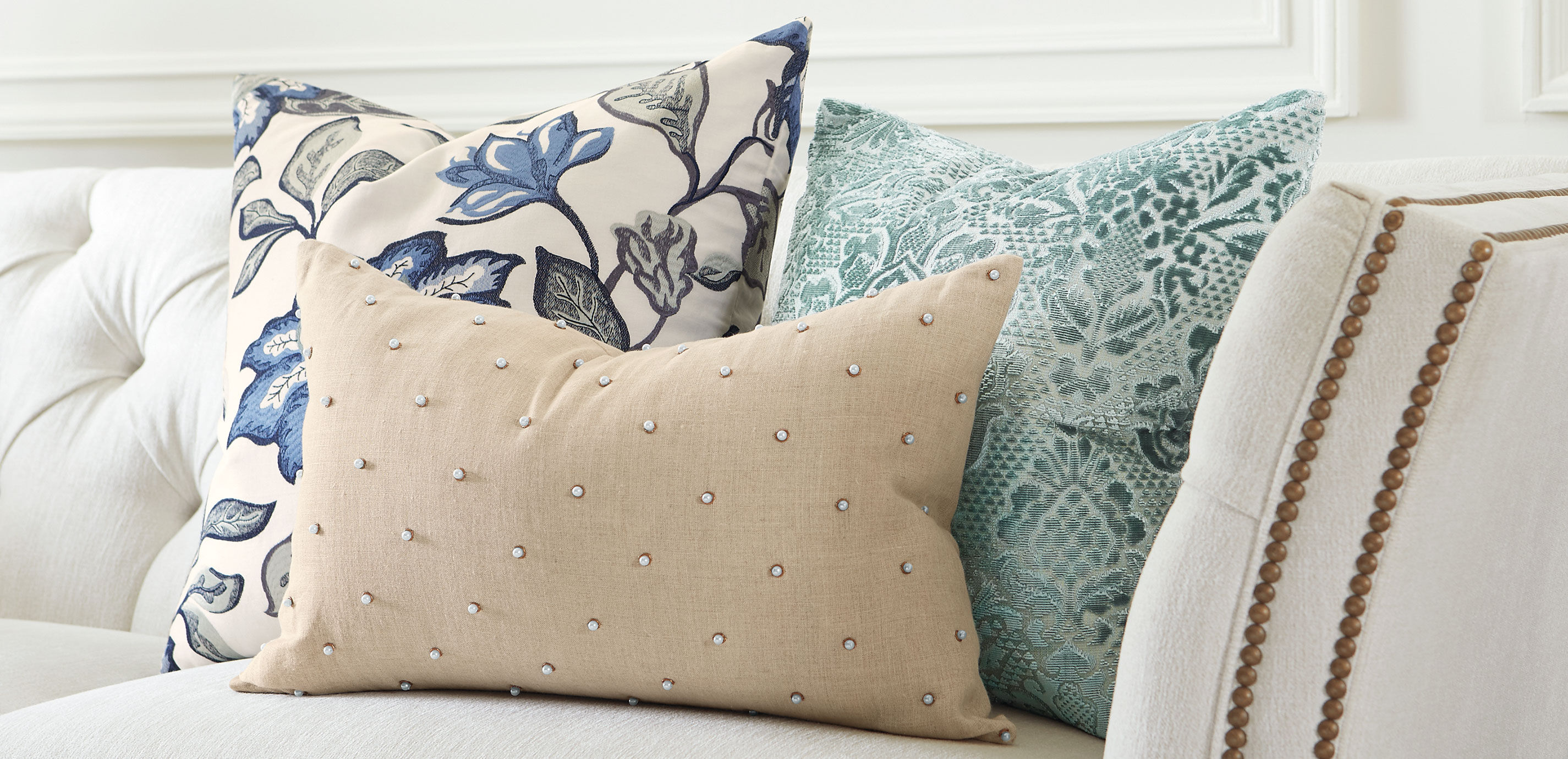 Modern Damask Silk Velvet Square Pillow_5