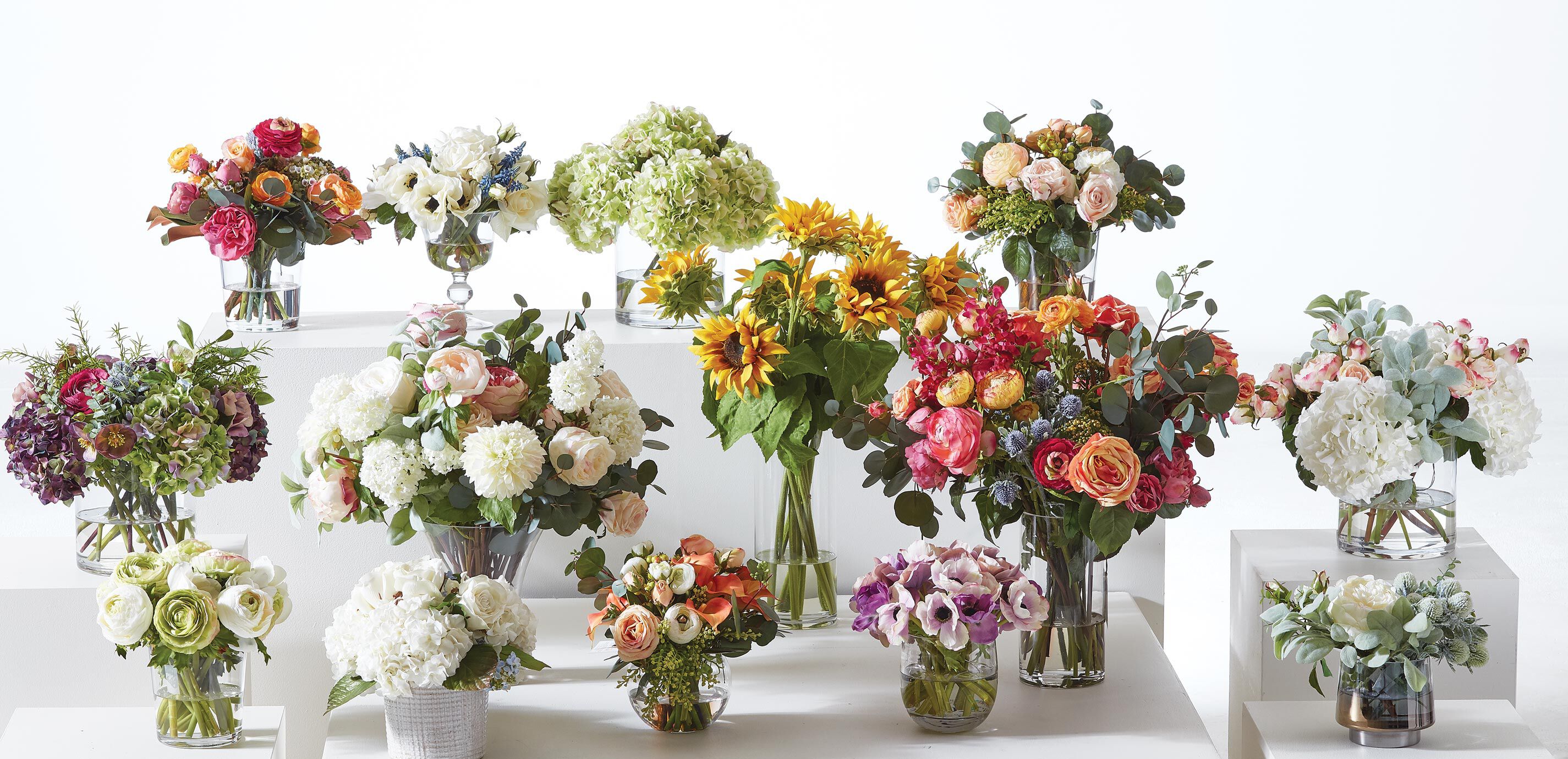 Lilies, Ranunculus & Roses in Fishbowl Vase_3