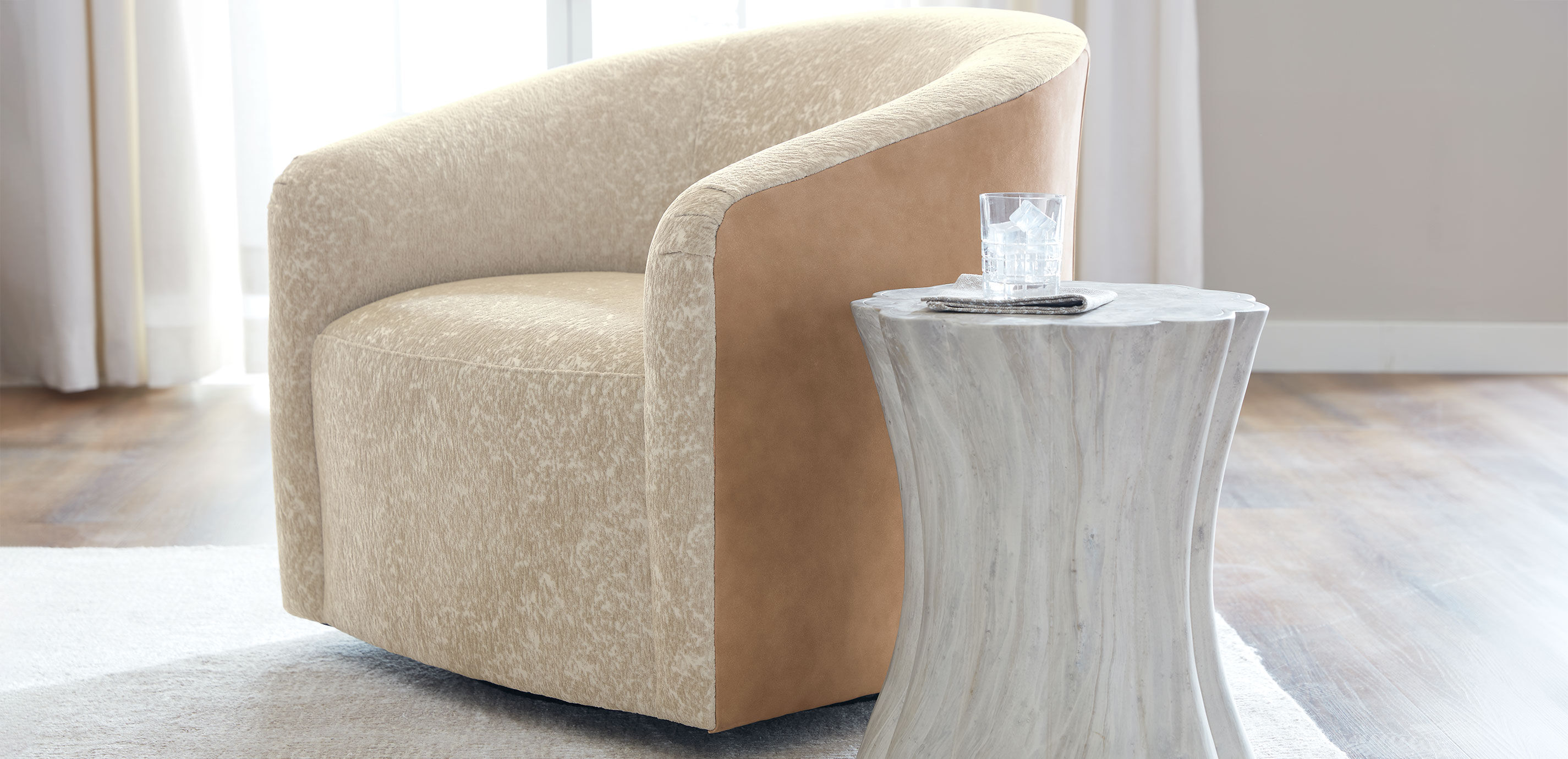 Calista Swivel Chair_8