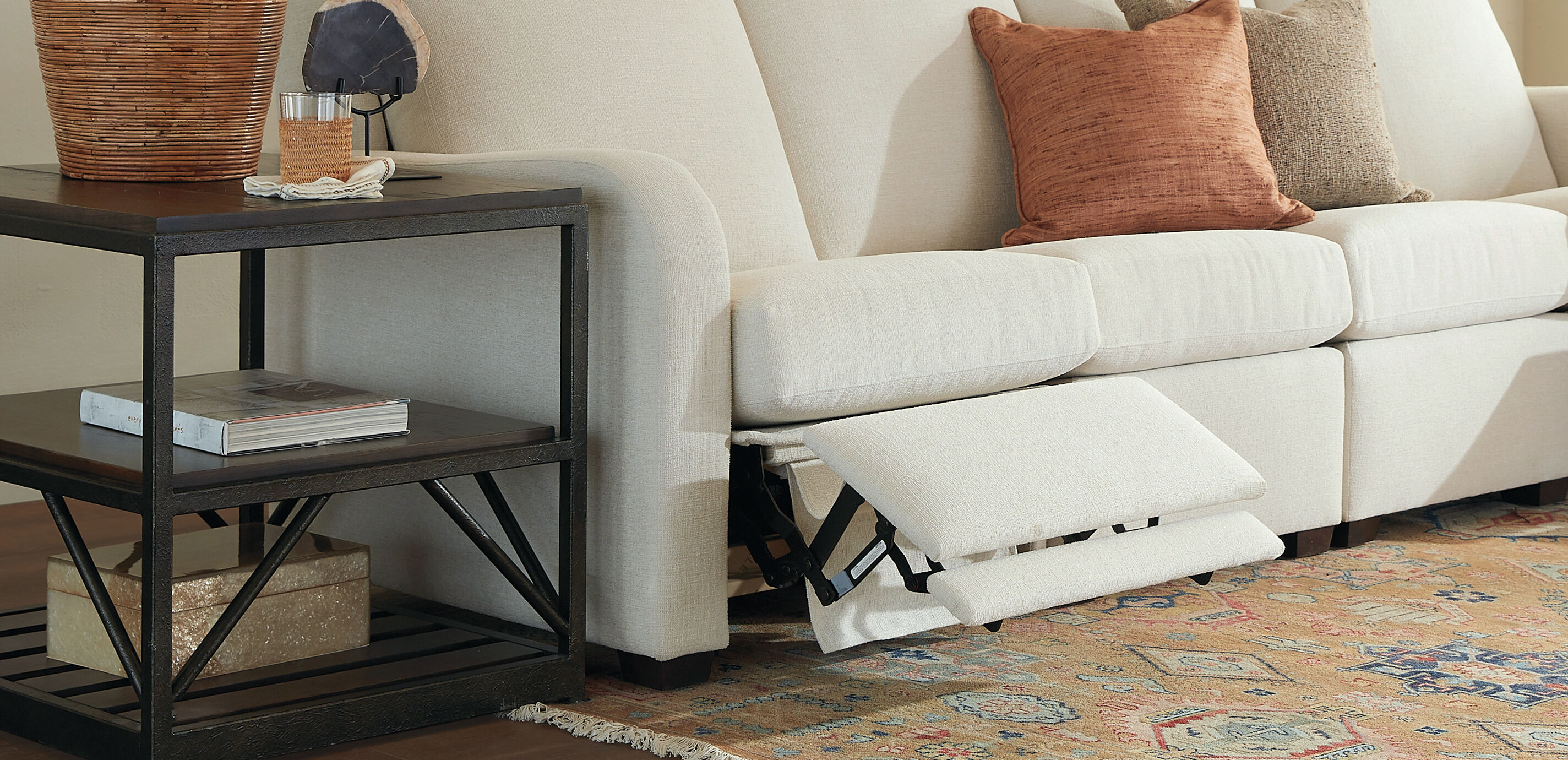 Jennings Three-Piece Motion Sofa_7