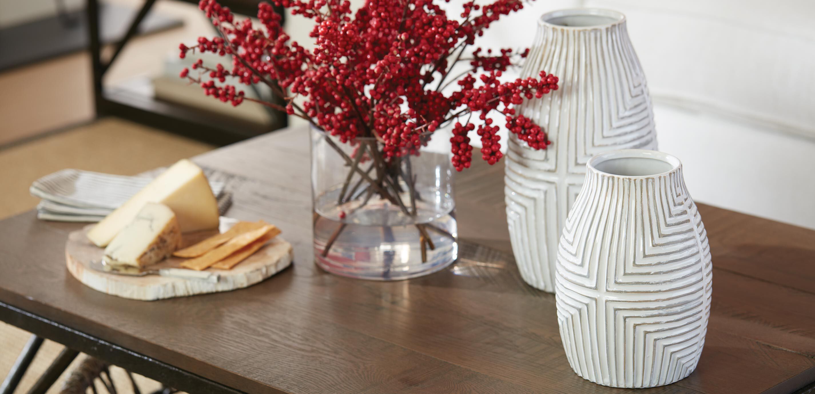 Aztec White Vase_5