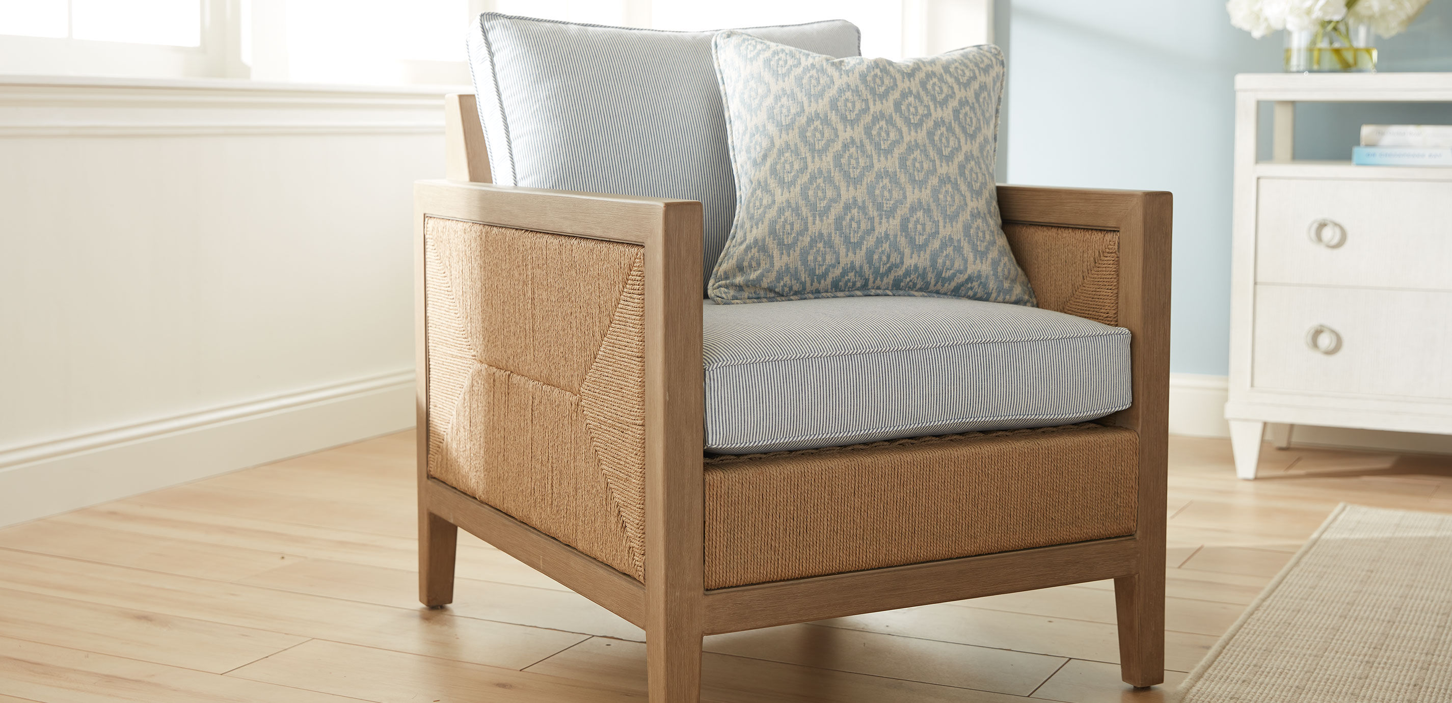 Mylos Outdoor Lounge Chair