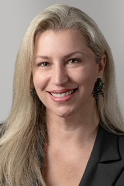 Designer Carol Medrado